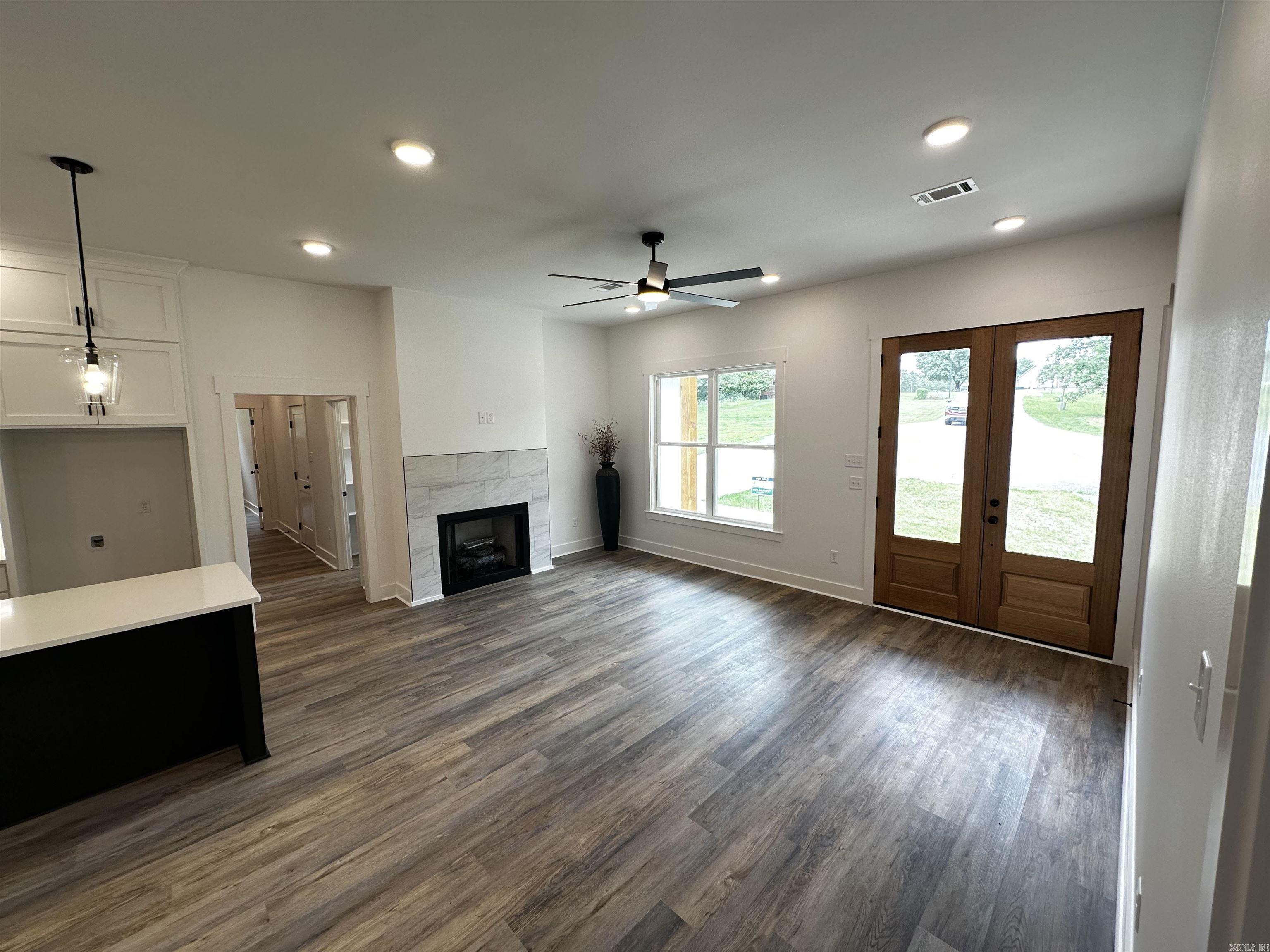 105  Caddy Cove  Mountain View, AR