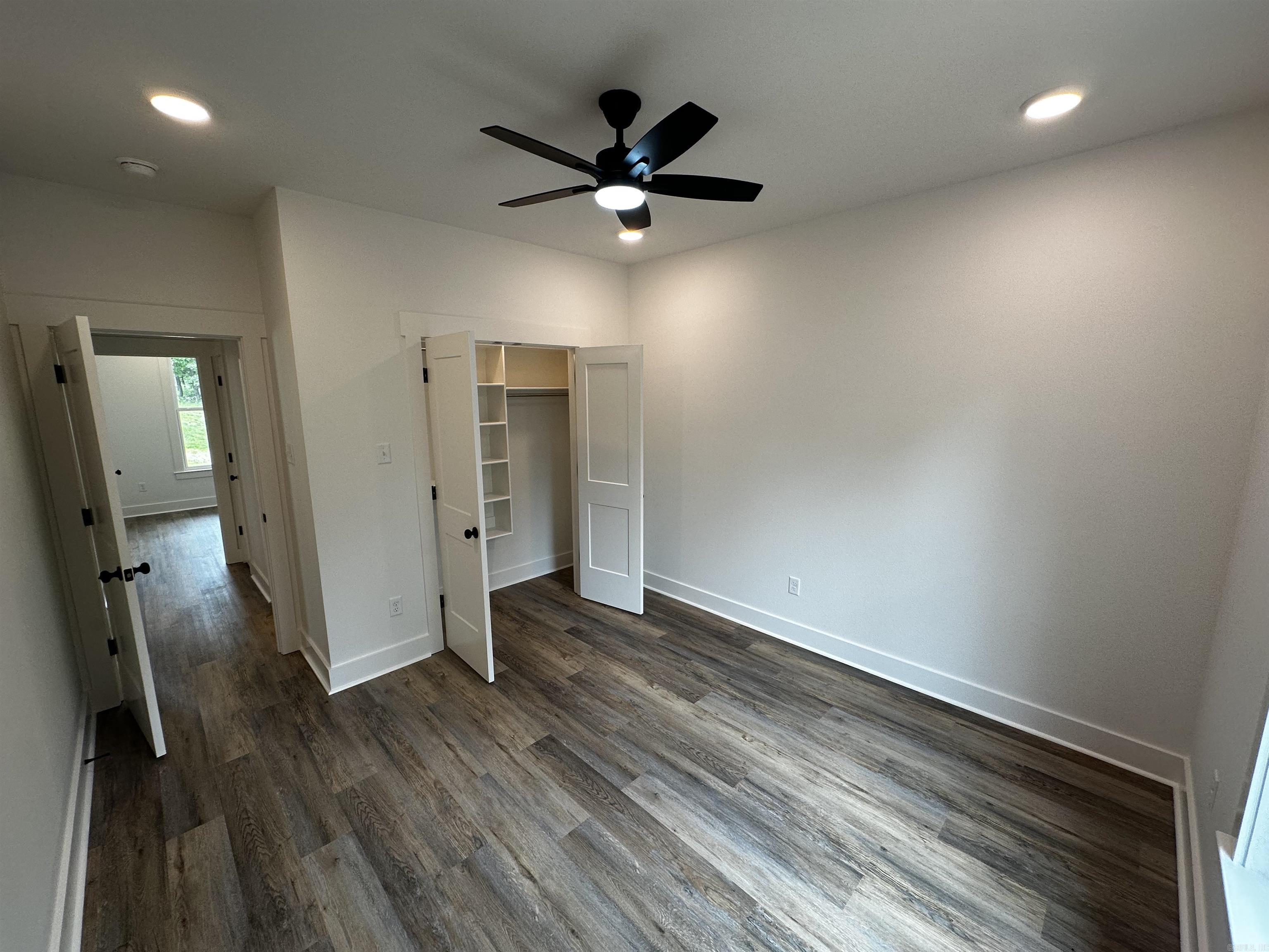 105  Caddy Cove  Mountain View, AR