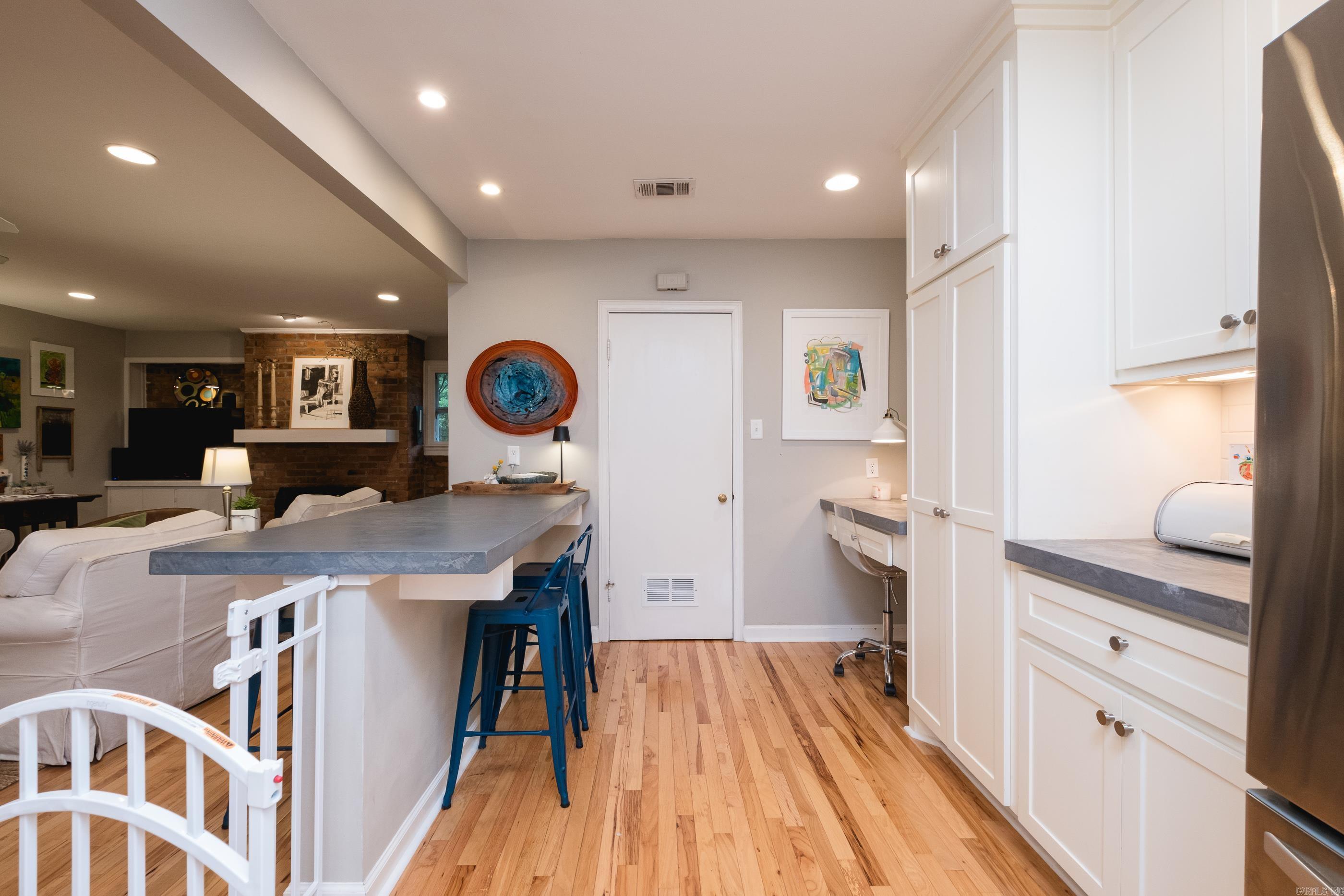 6709  Waverly  Little Rock, AR
