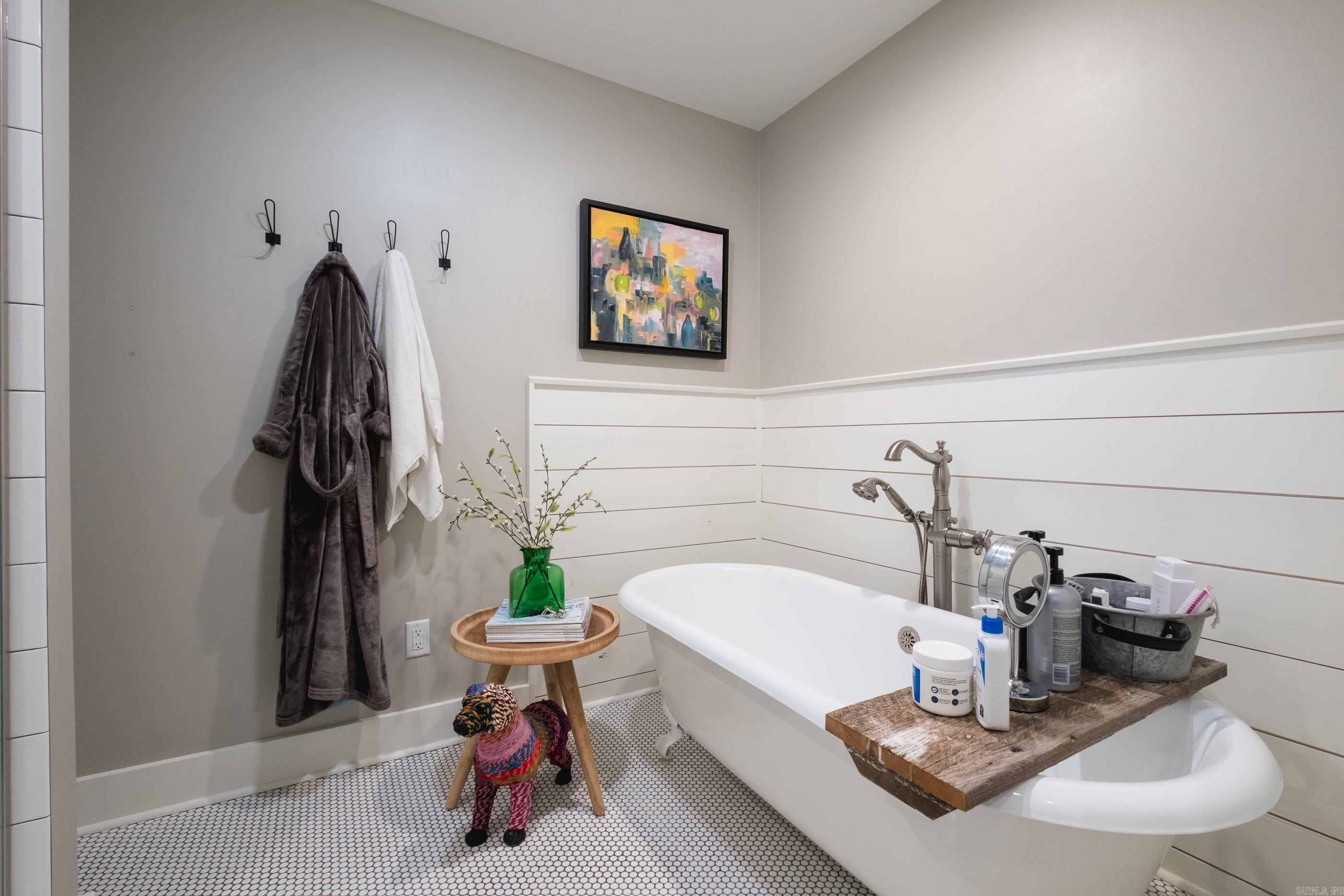6709  Waverly  Little Rock, AR