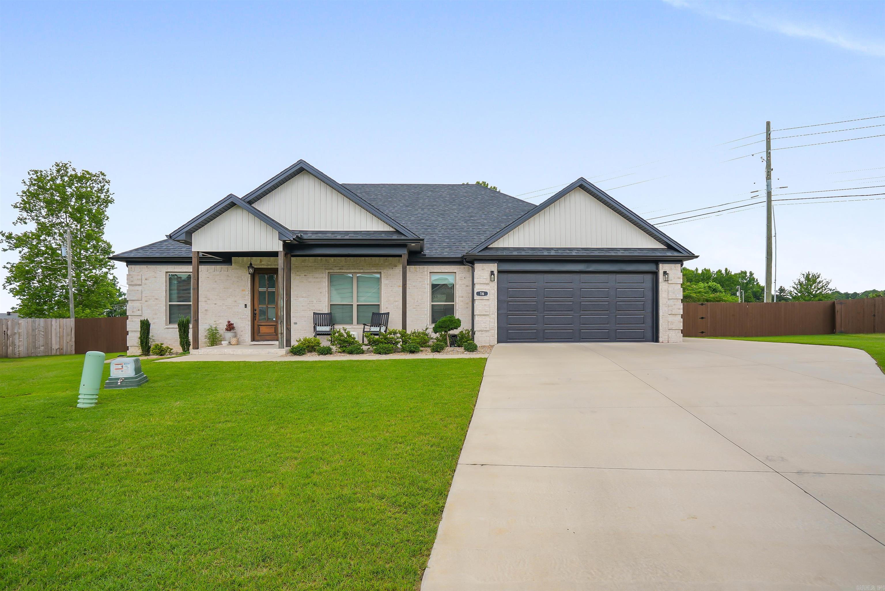 16  Denali  Cabot, AR
