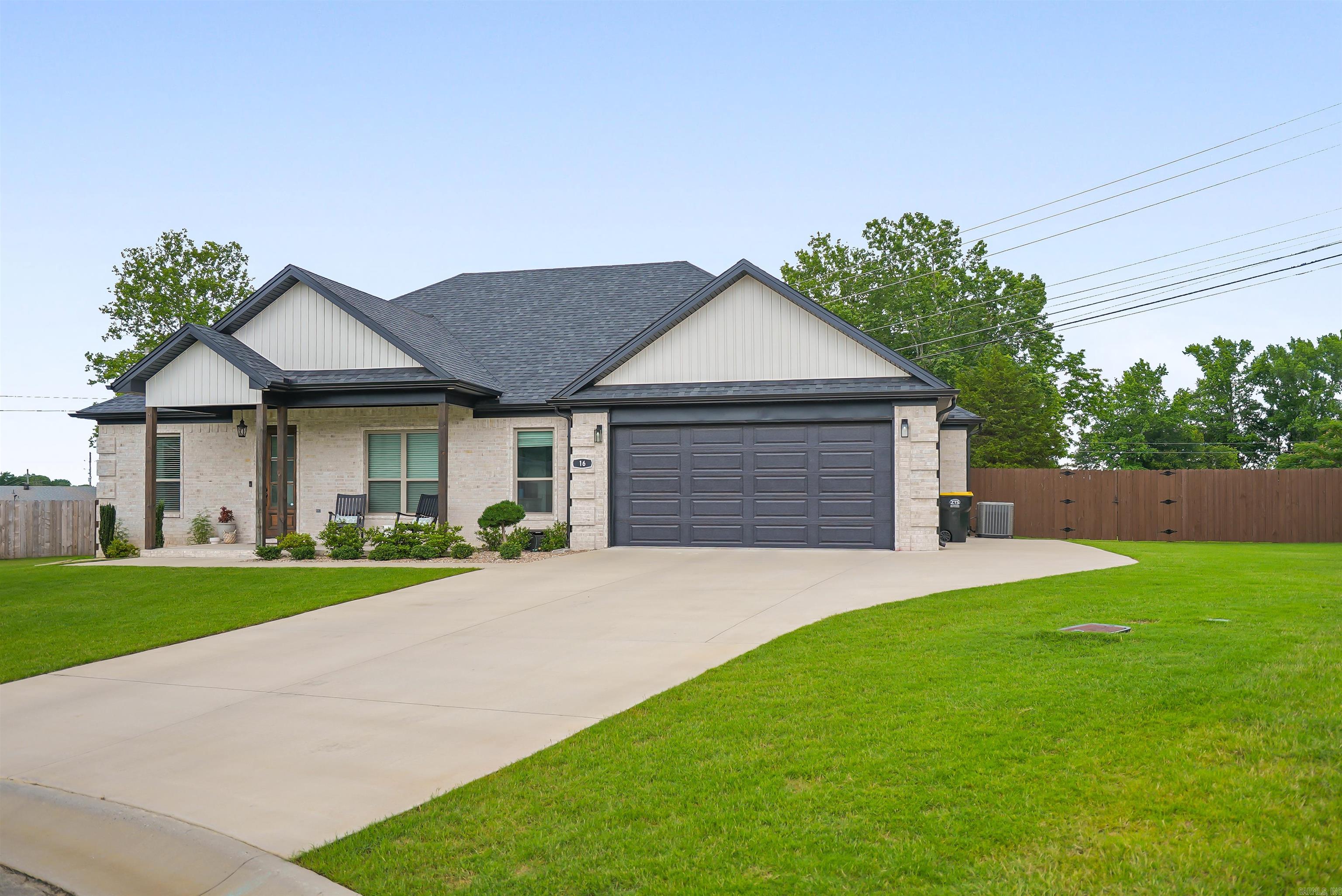 16  Denali  Cabot, AR