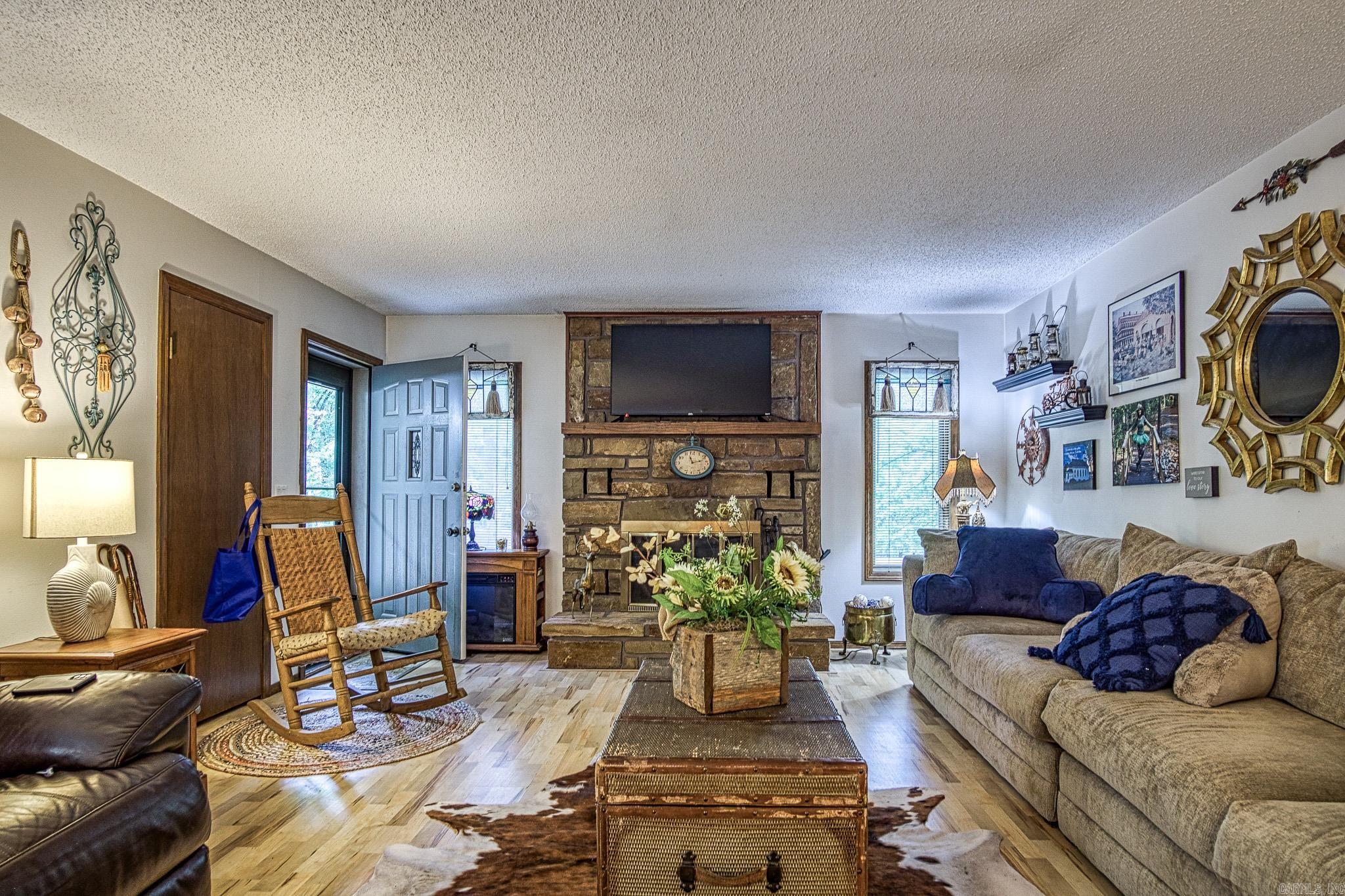 1  Sierra  Hot Springs Village, AR