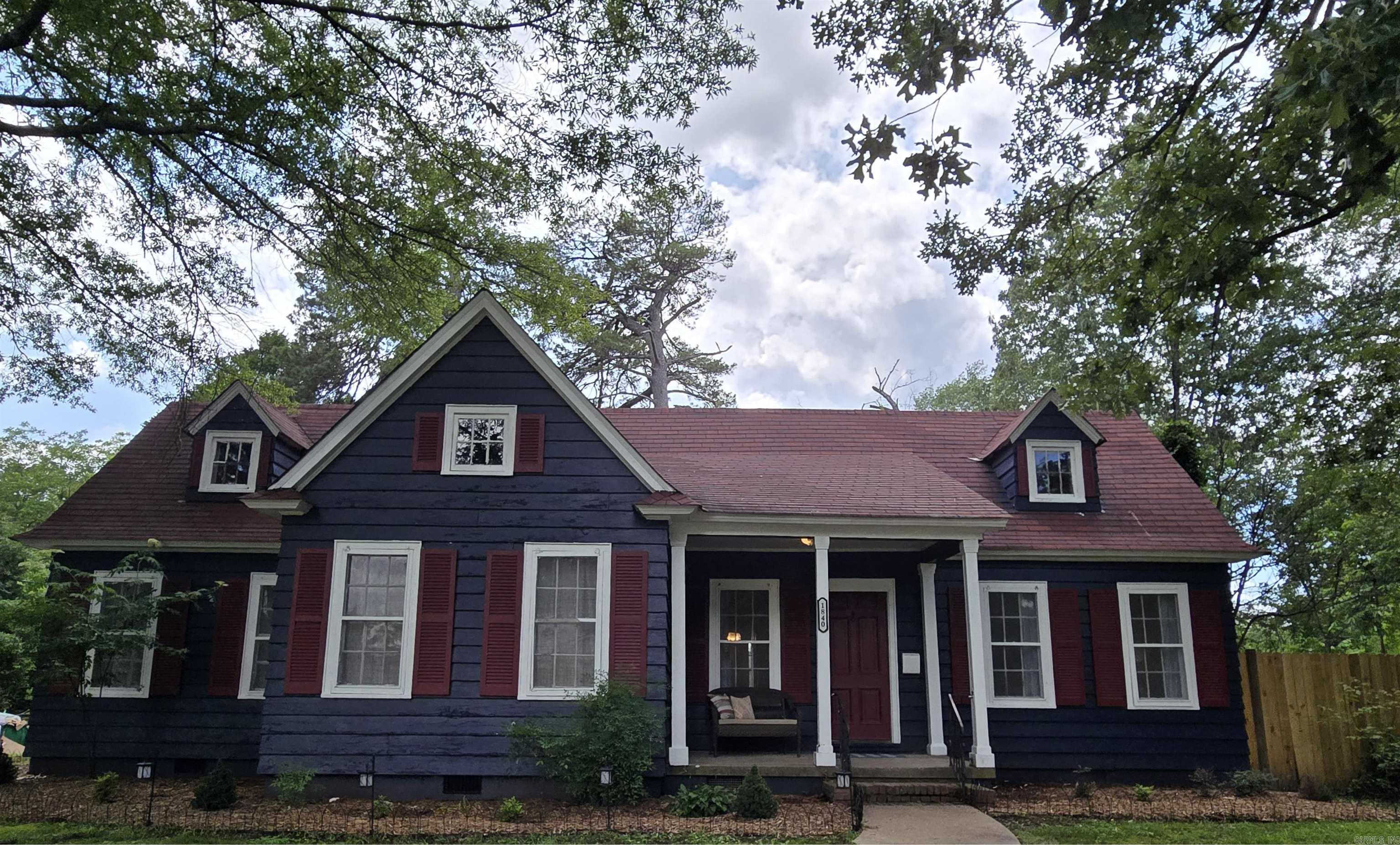 1840 S Oak  Pine Bluff, AR