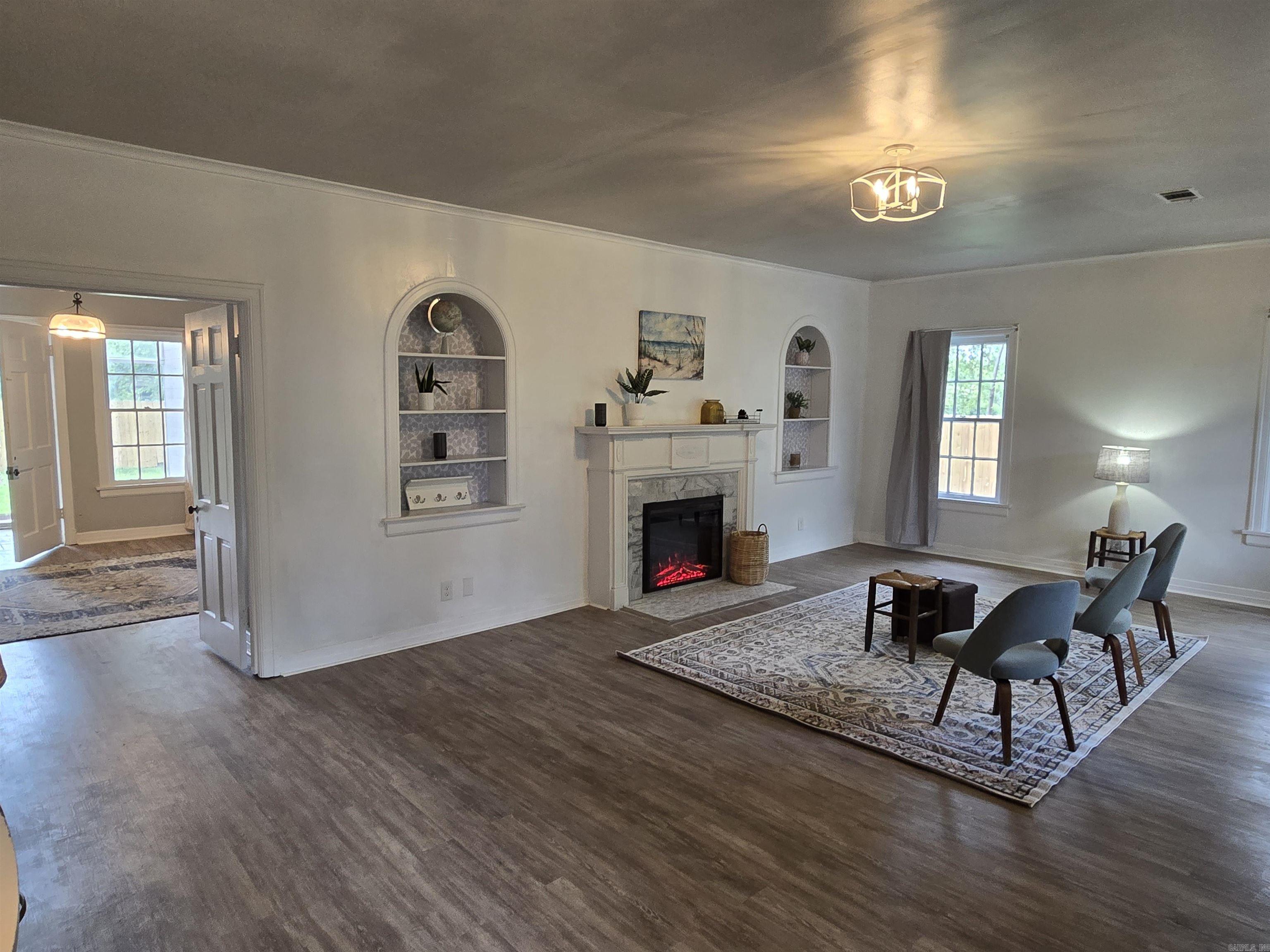1840 S Oak  Pine Bluff, AR