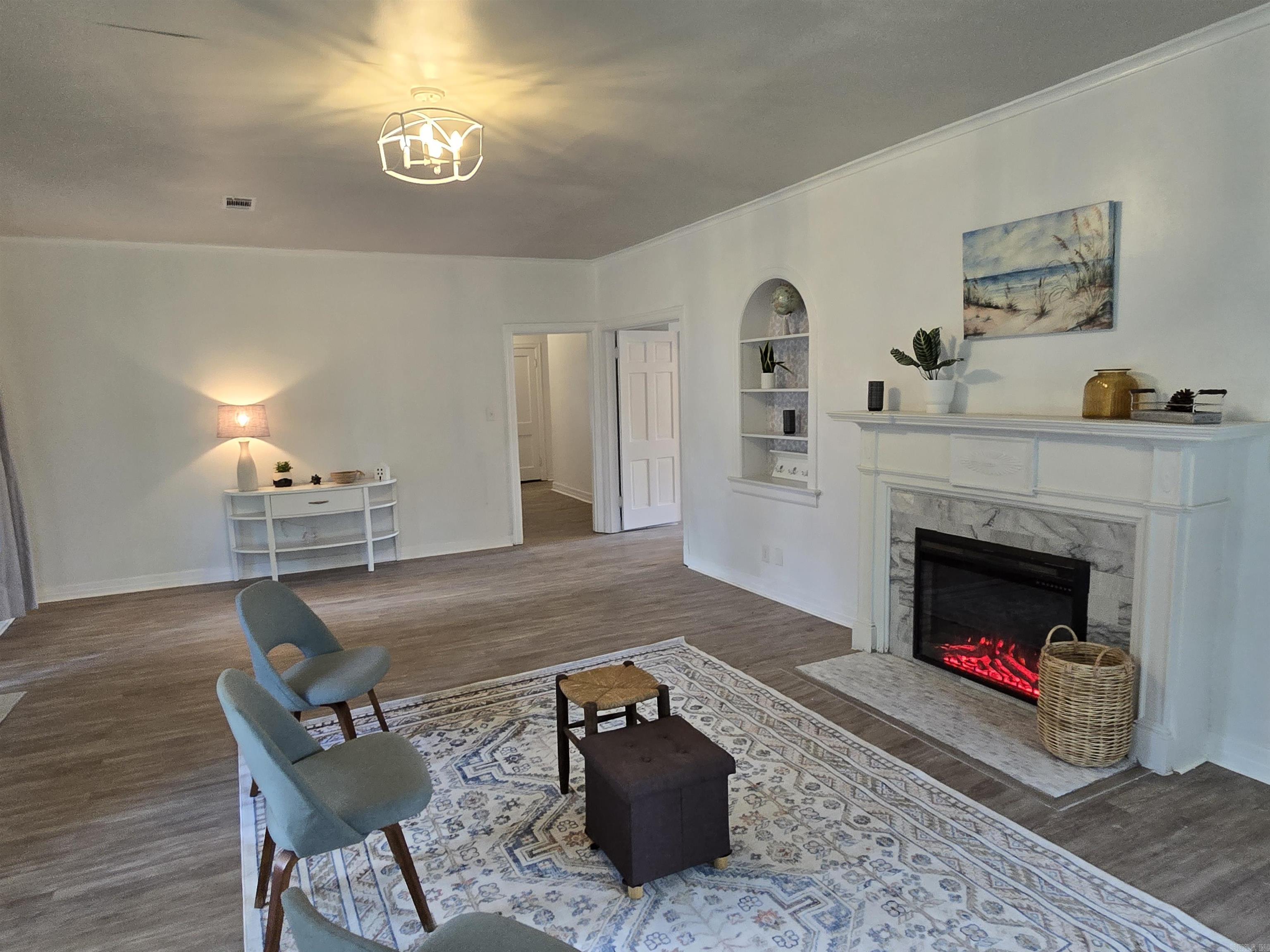 1840 S Oak  Pine Bluff, AR