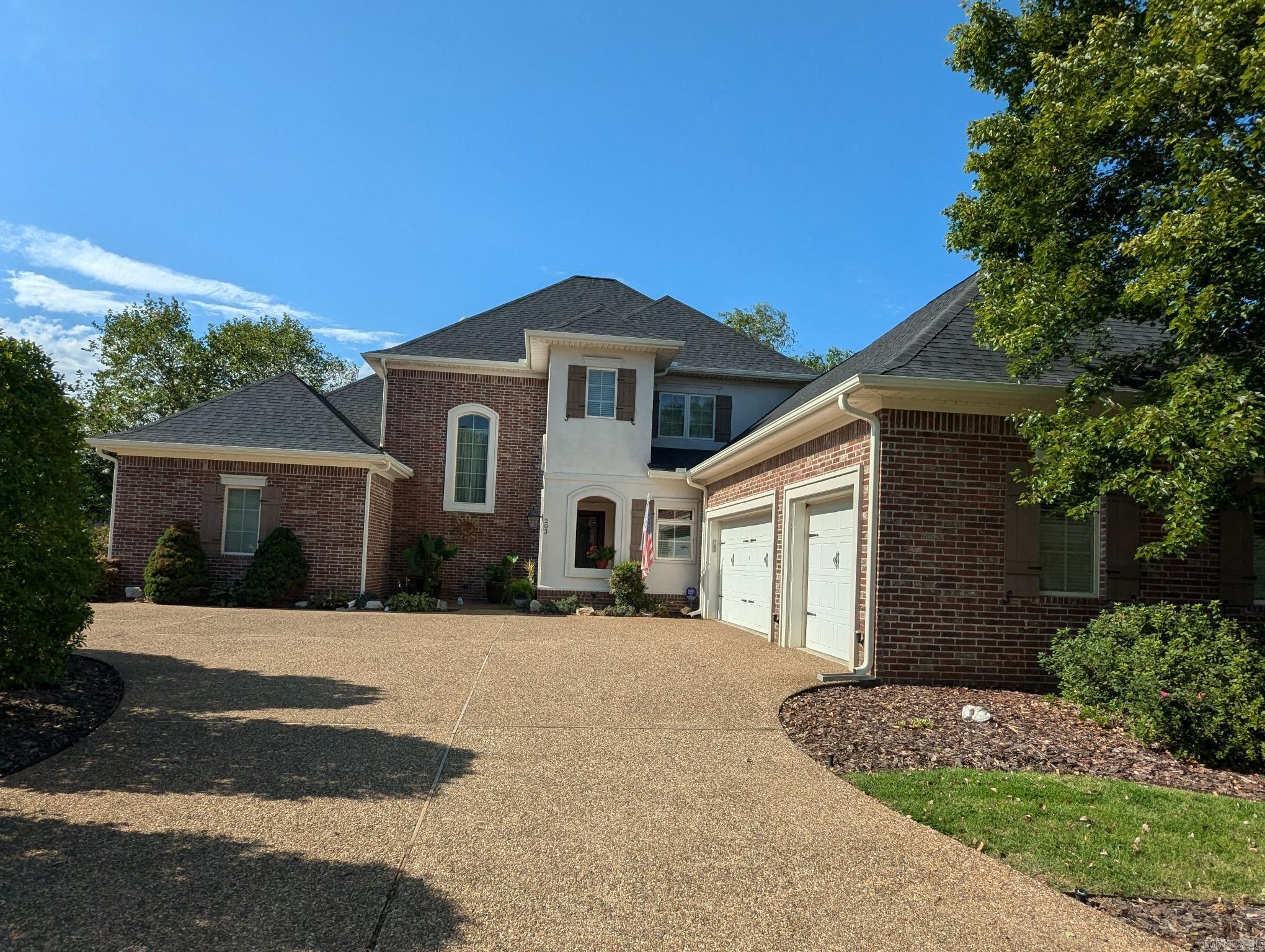 203  Carriage Creek  Hot Springs, AR