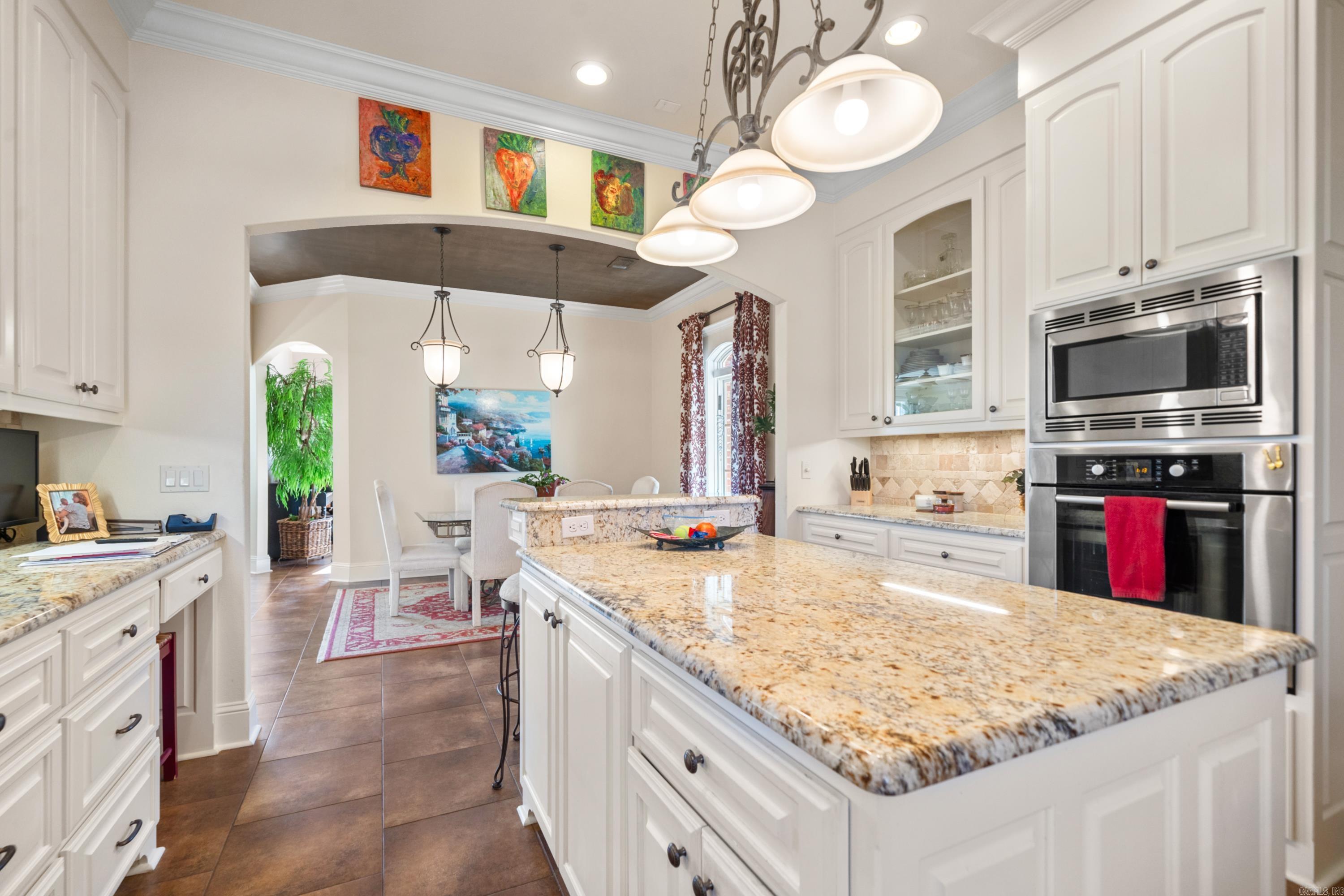 203  Carriage Creek  Hot Springs, AR