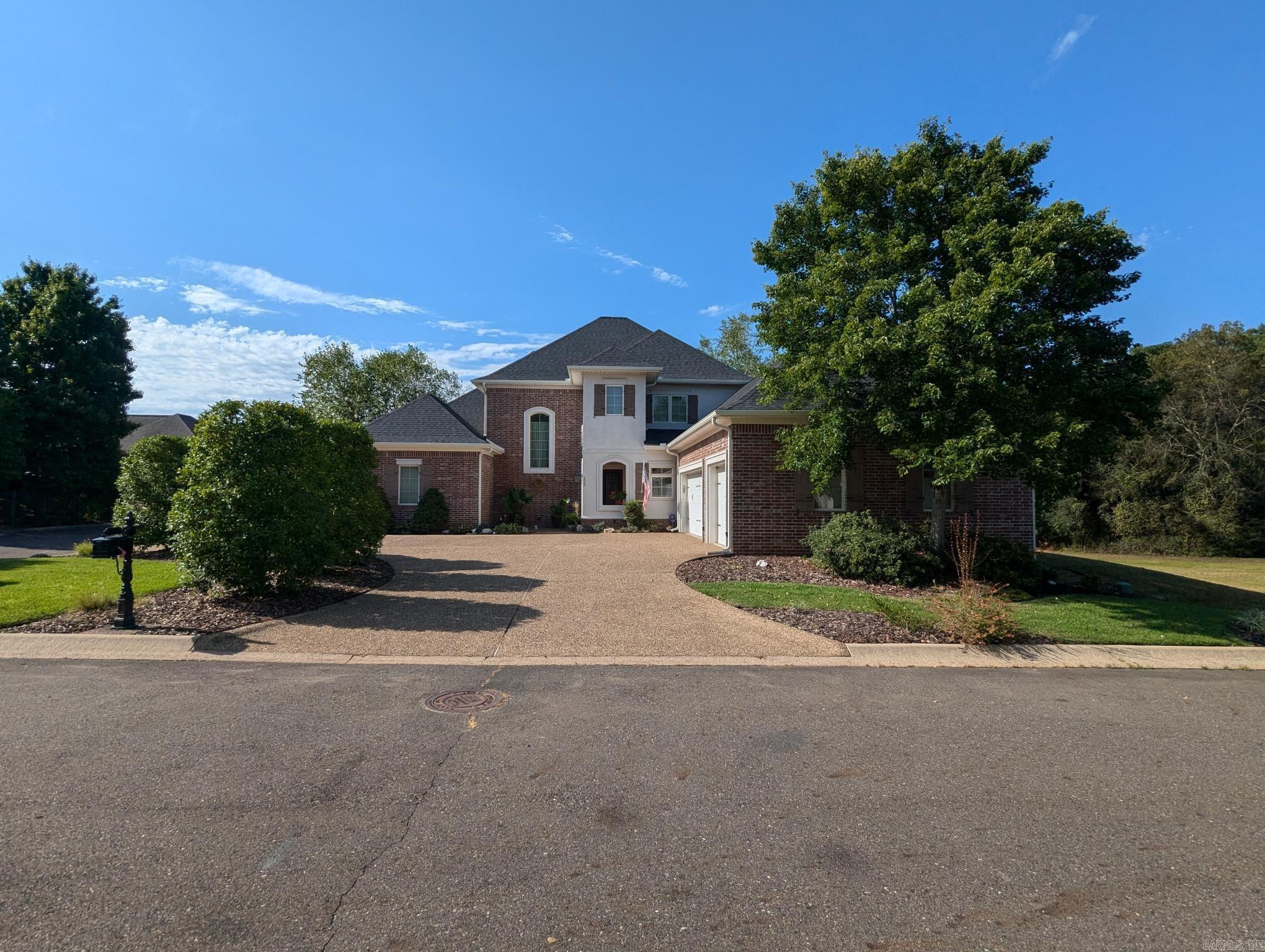 203  Carriage Creek  Hot Springs, AR