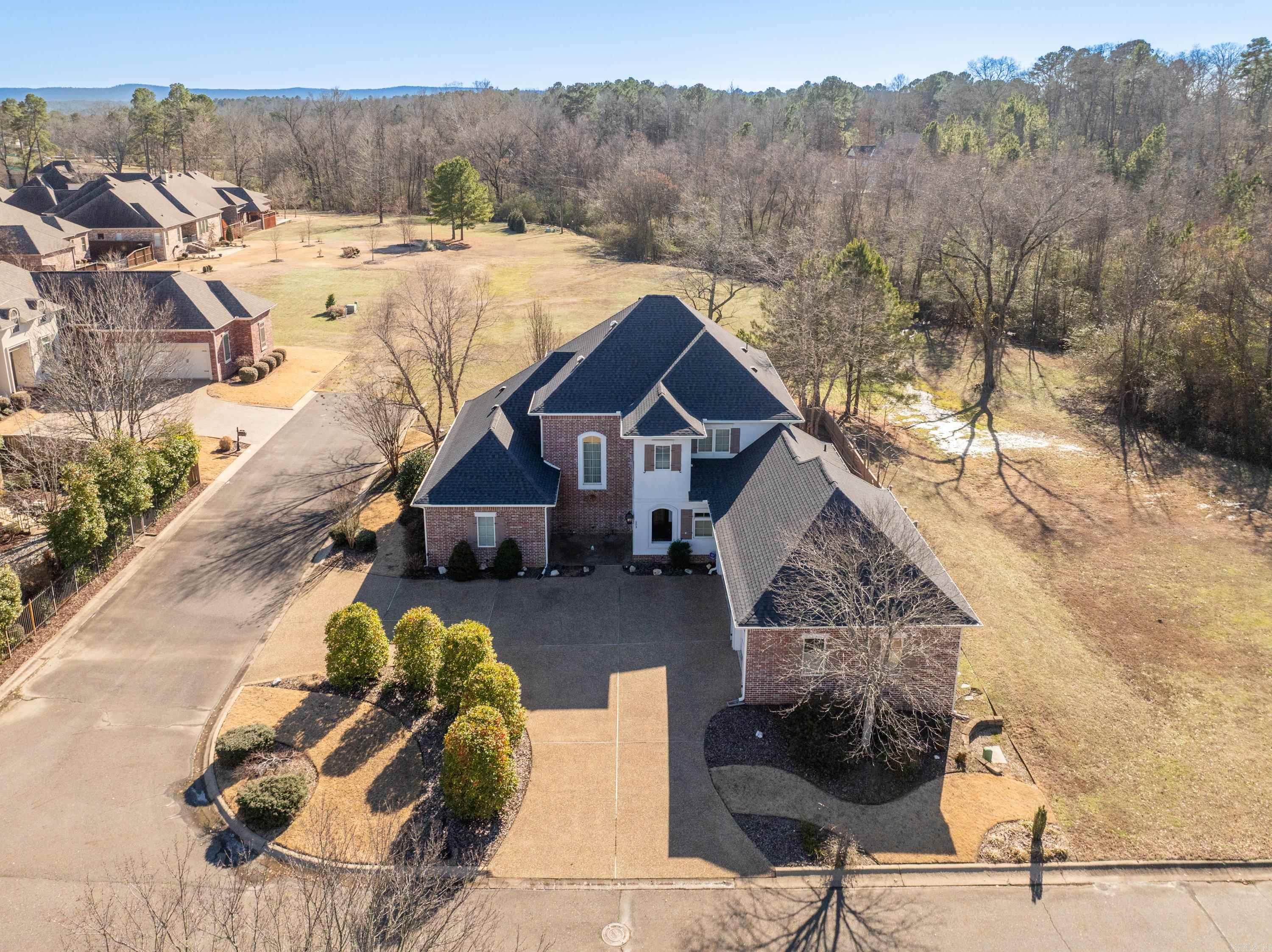 203  Carriage Creek  Hot Springs, AR