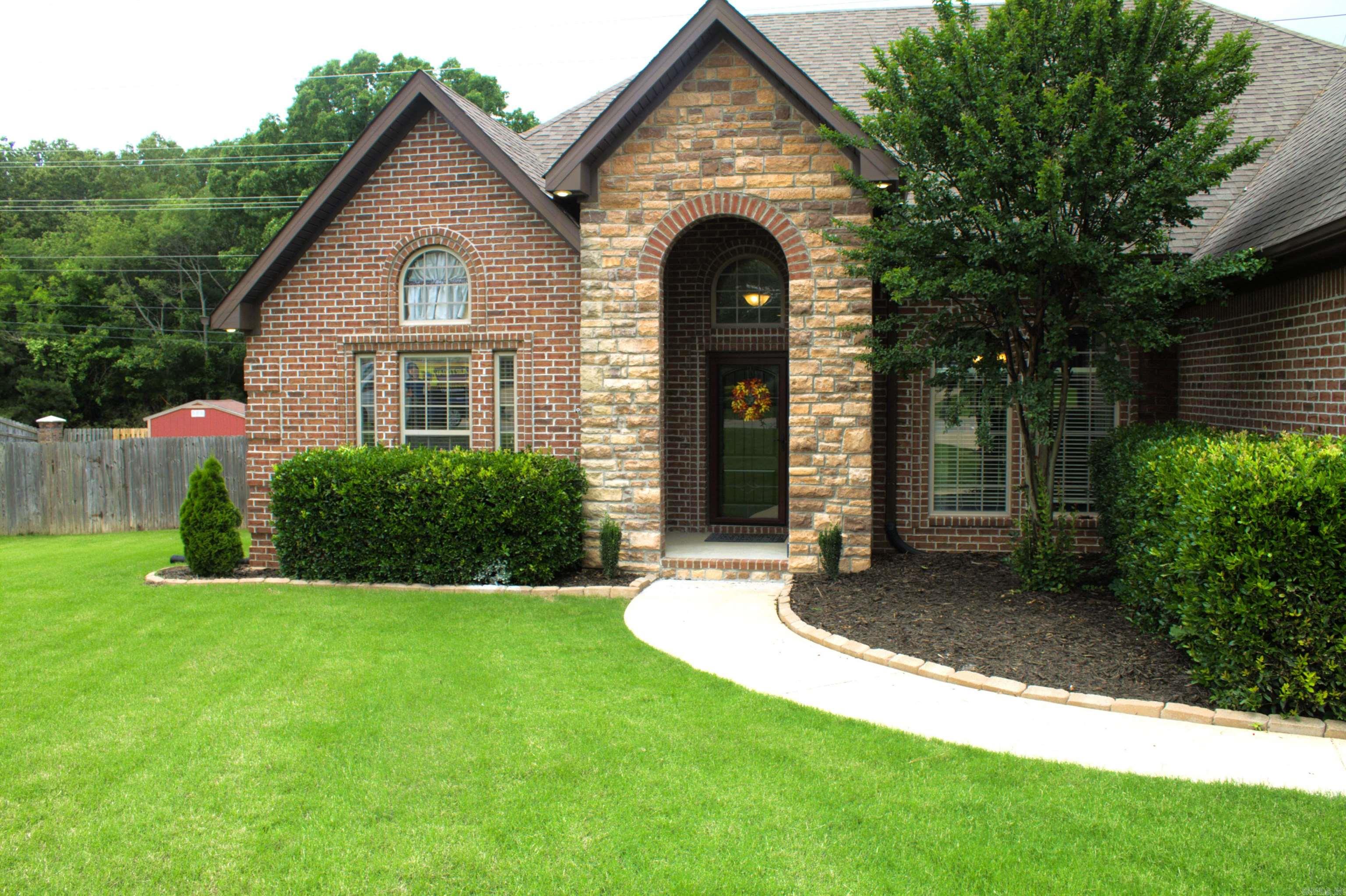 2308 Sanctuary Cove Jonesboro, AR 72404