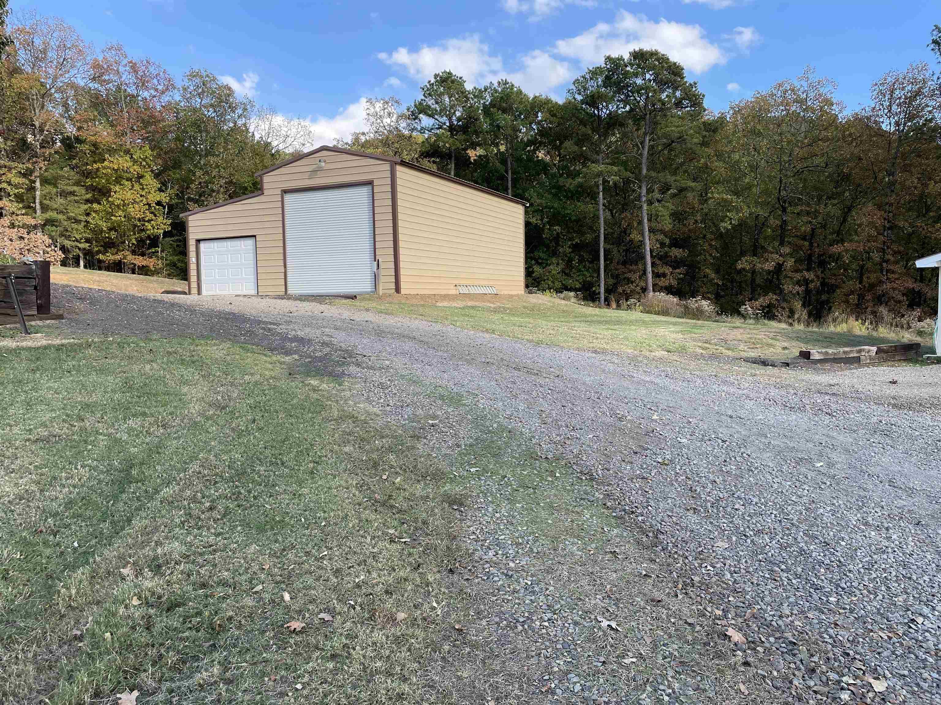 637  Riverpoint Rd  Clarksville, AR