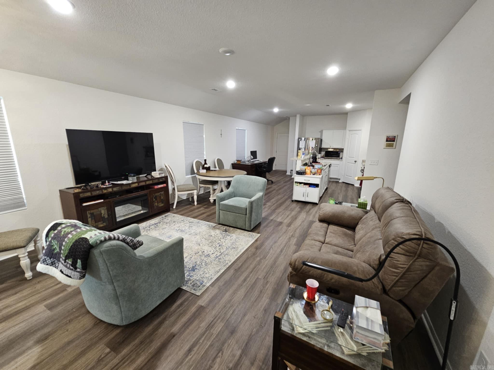 305  Rooster  Conway, AR