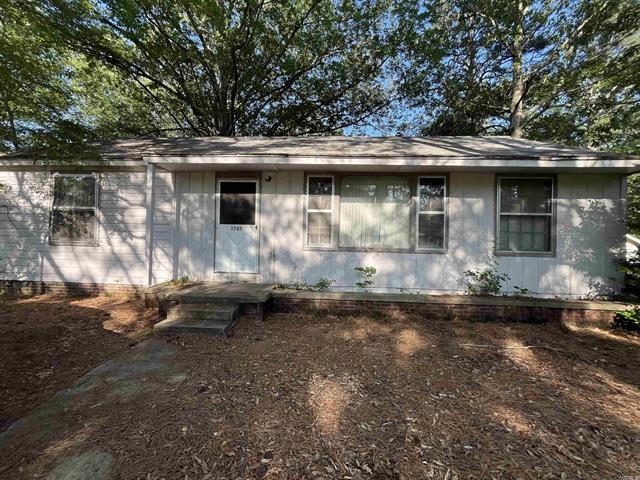 3705 S Olive St  Pine Bluff, AR