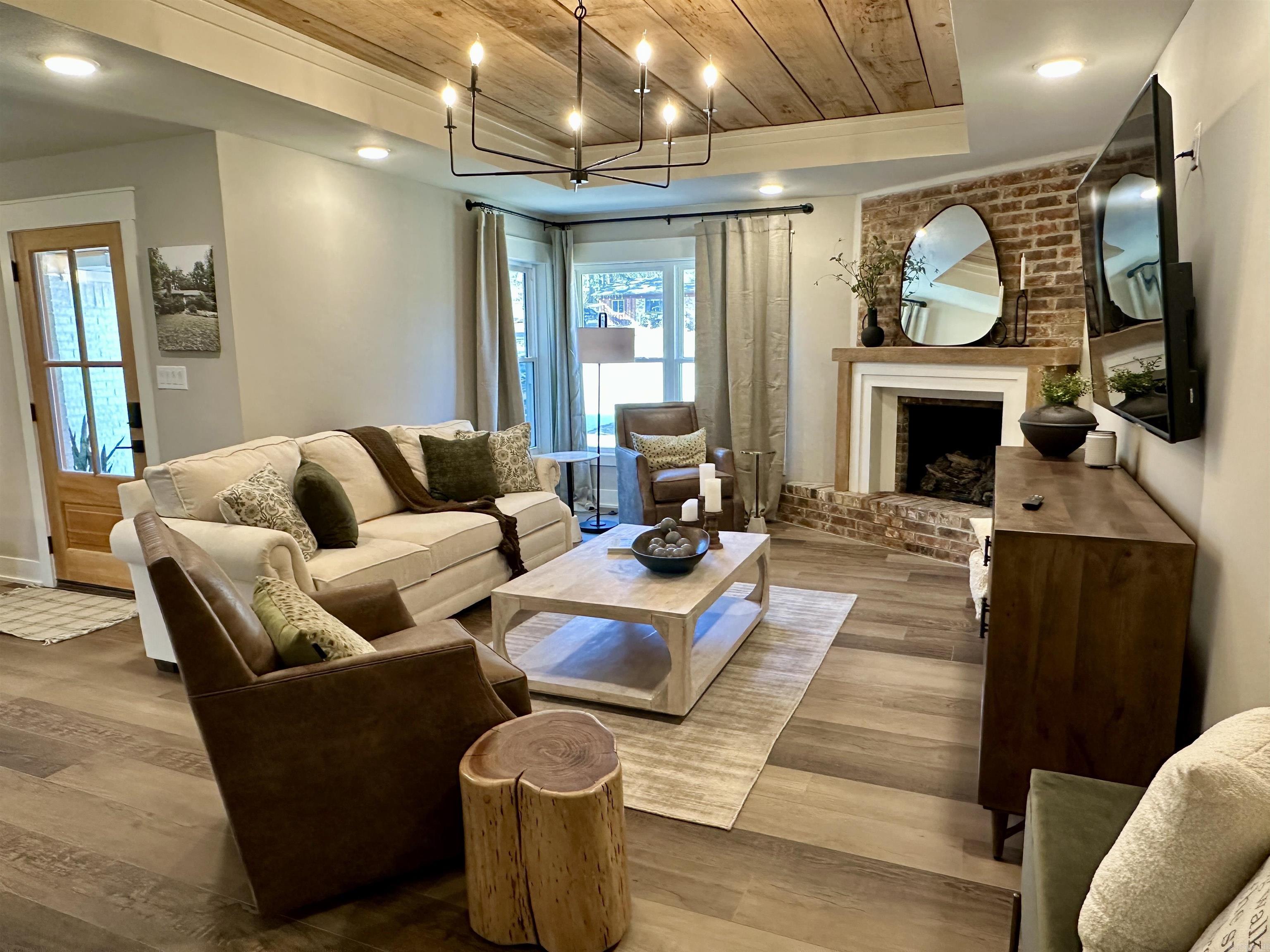 2529  Brandy  Heber Springs, AR