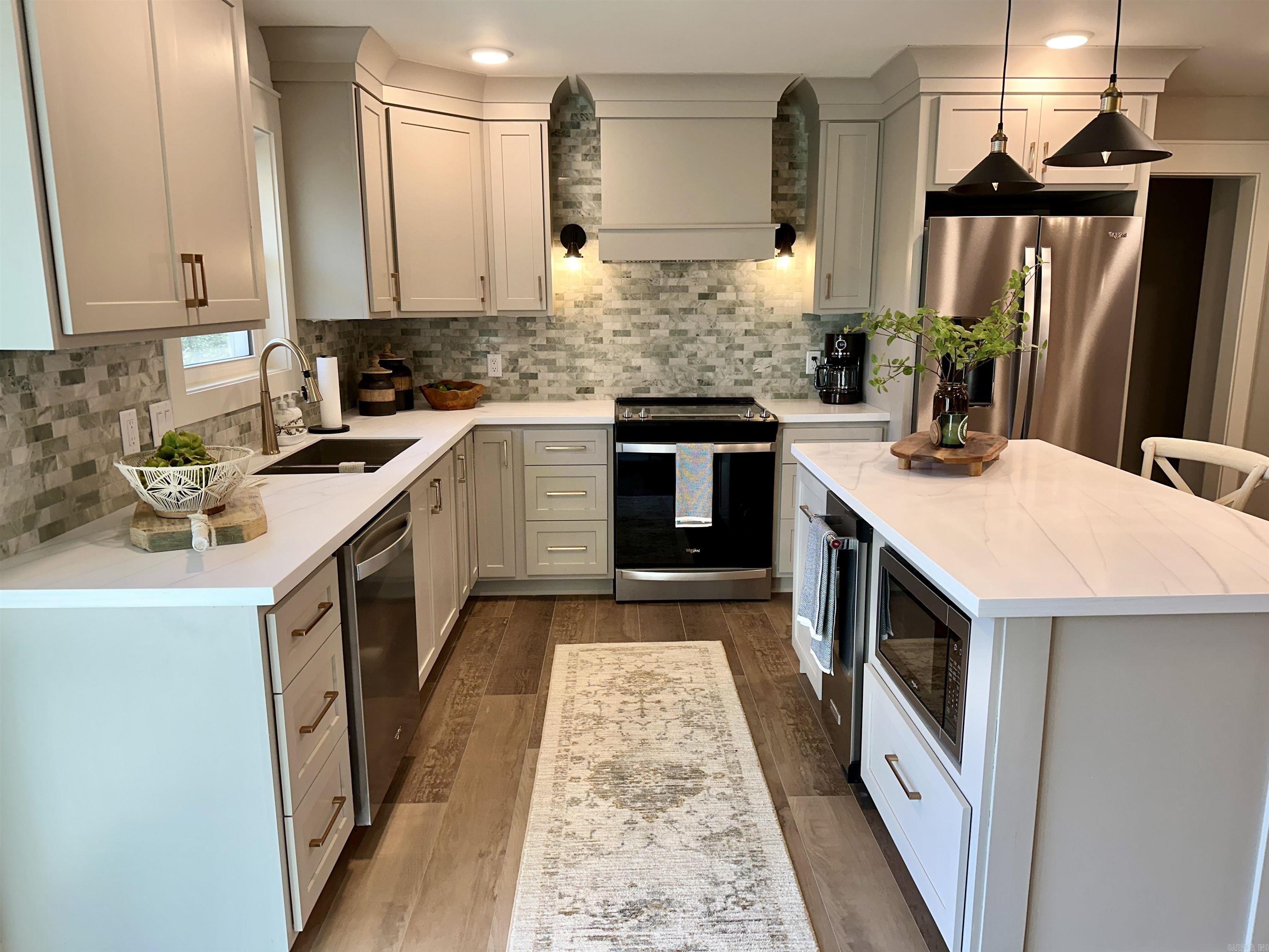 2529  Brandy  Heber Springs, AR