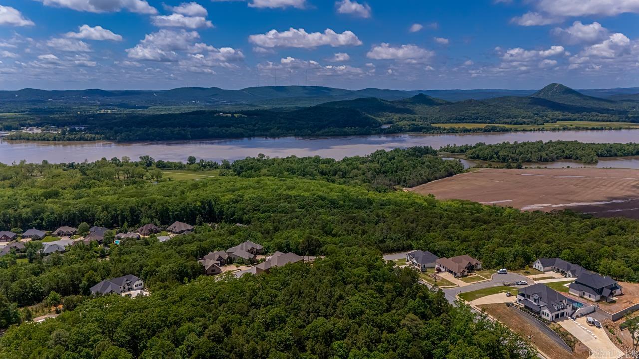 170  Manitou  Maumelle, AR