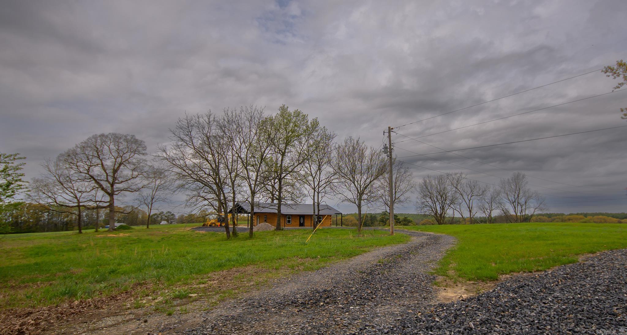 111  Madelyn  Vandervoort, AR