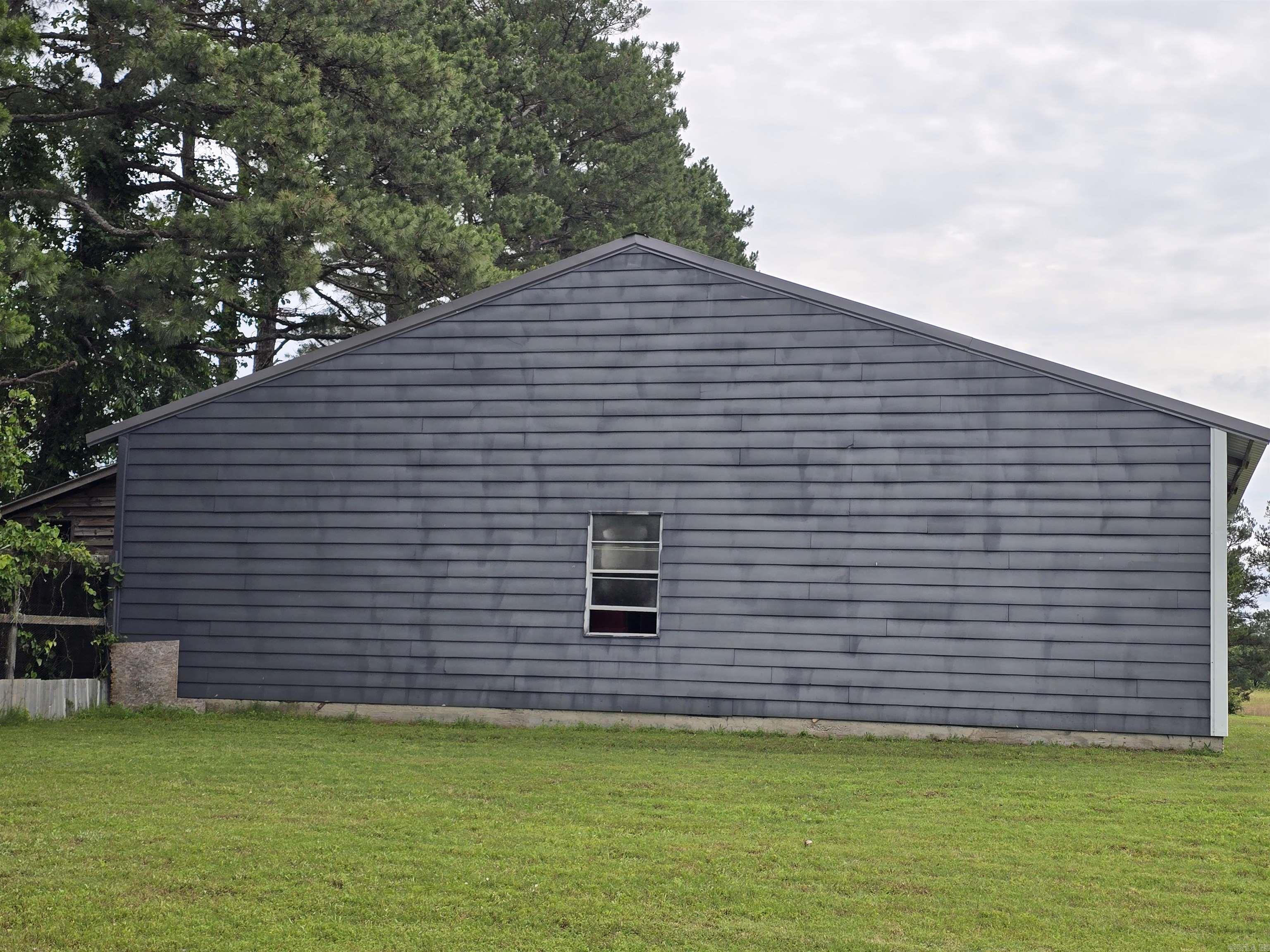 2373  West Rd  Mount Pleasant, AR