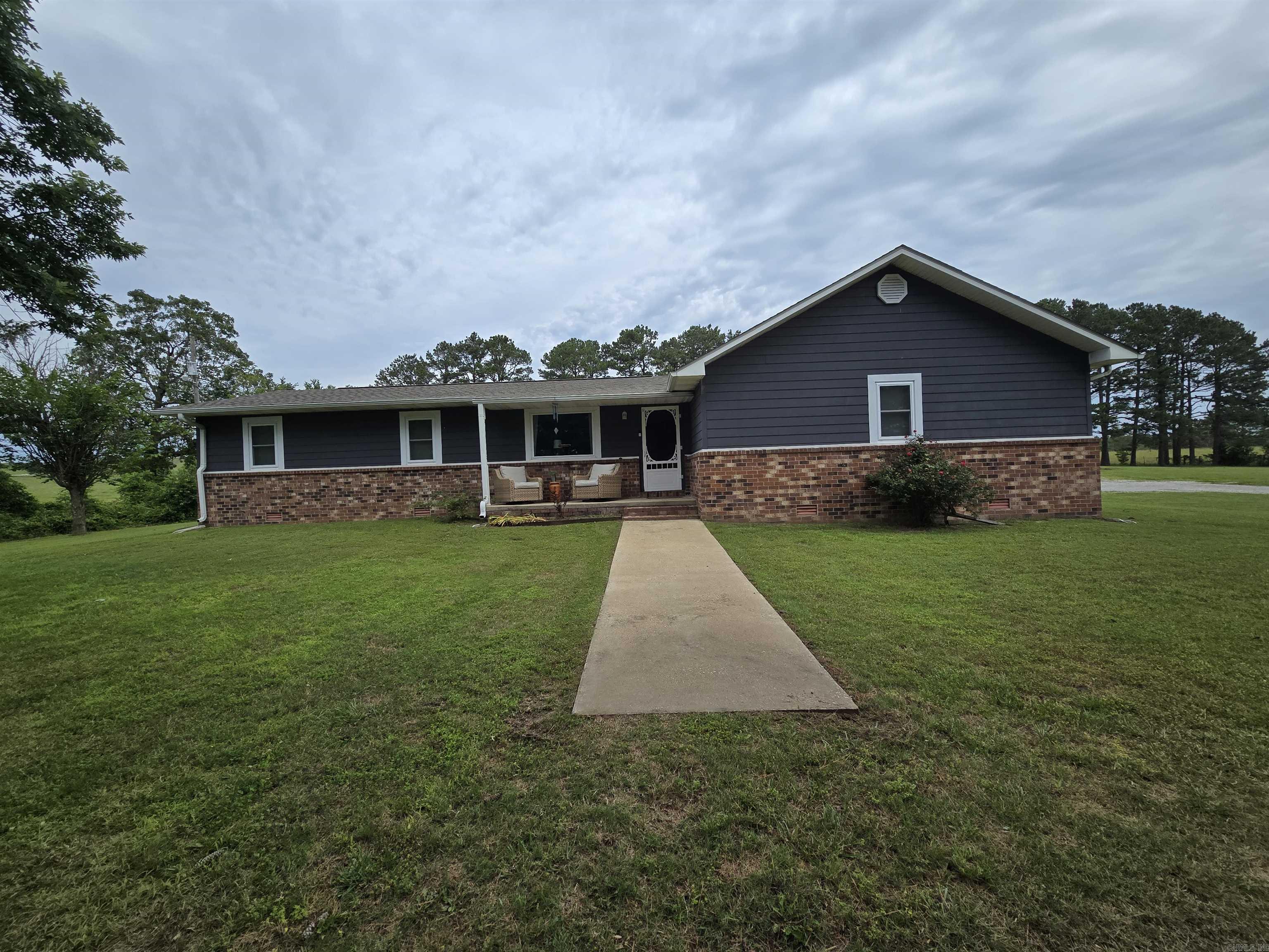 2373  West Rd  Mount Pleasant, AR