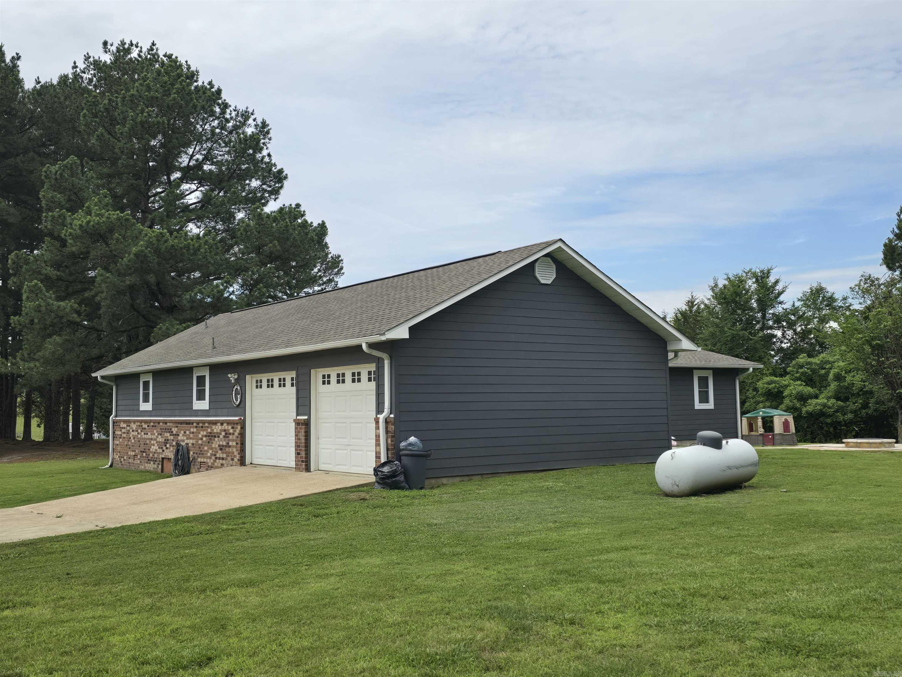 2373  West Rd  Mount Pleasant, AR