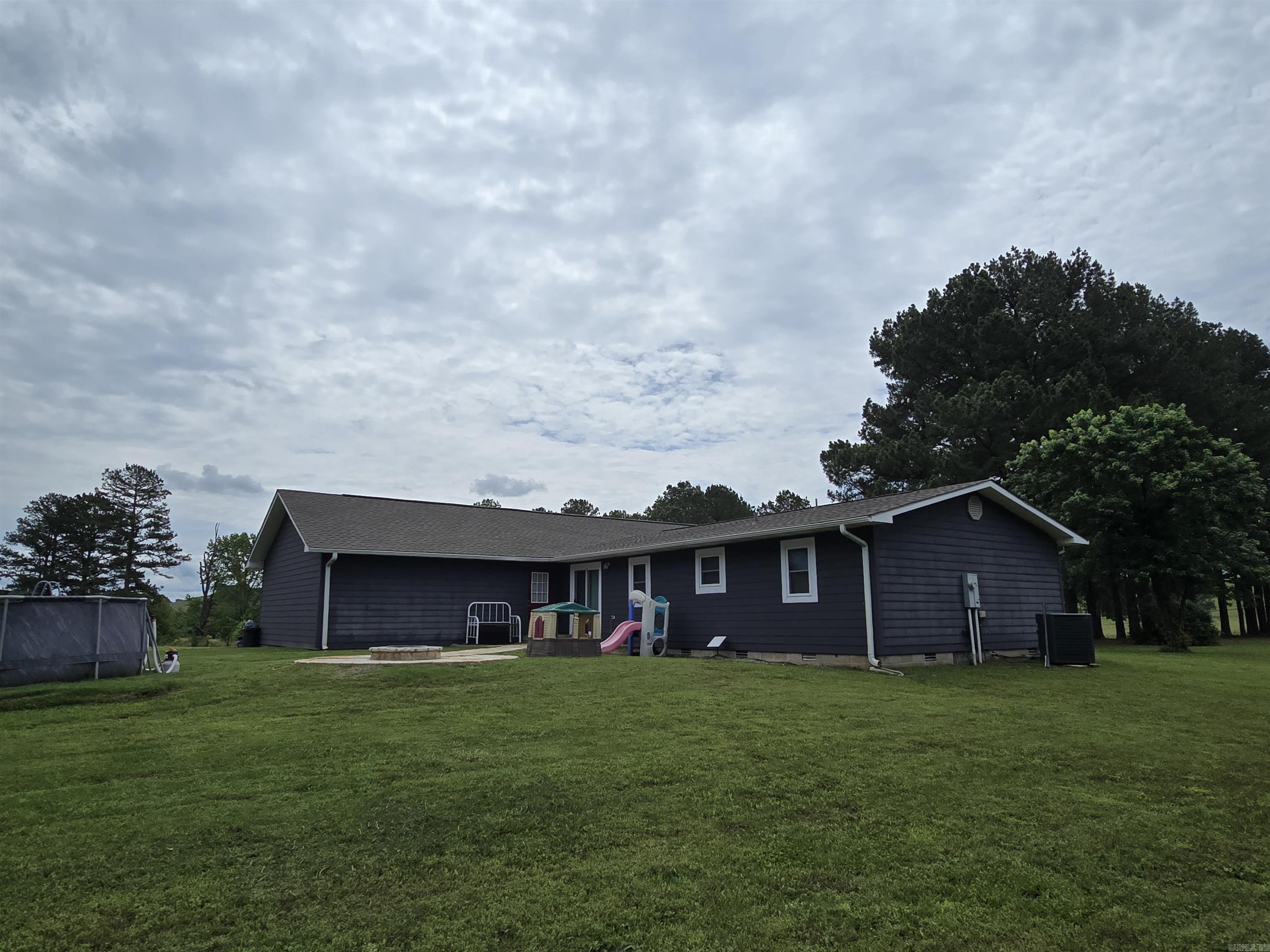 2373  West Rd  Mount Pleasant, AR