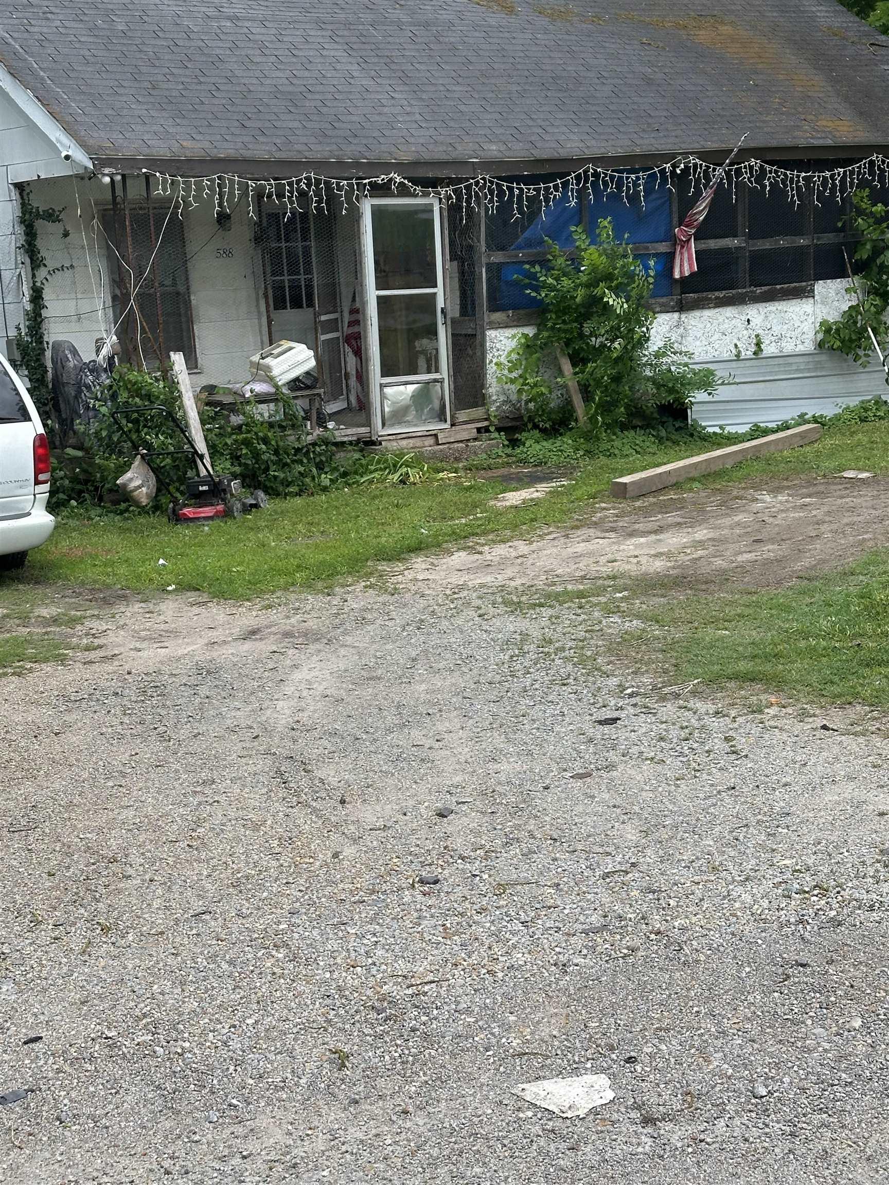 588 S Terminal  Piggott, AR