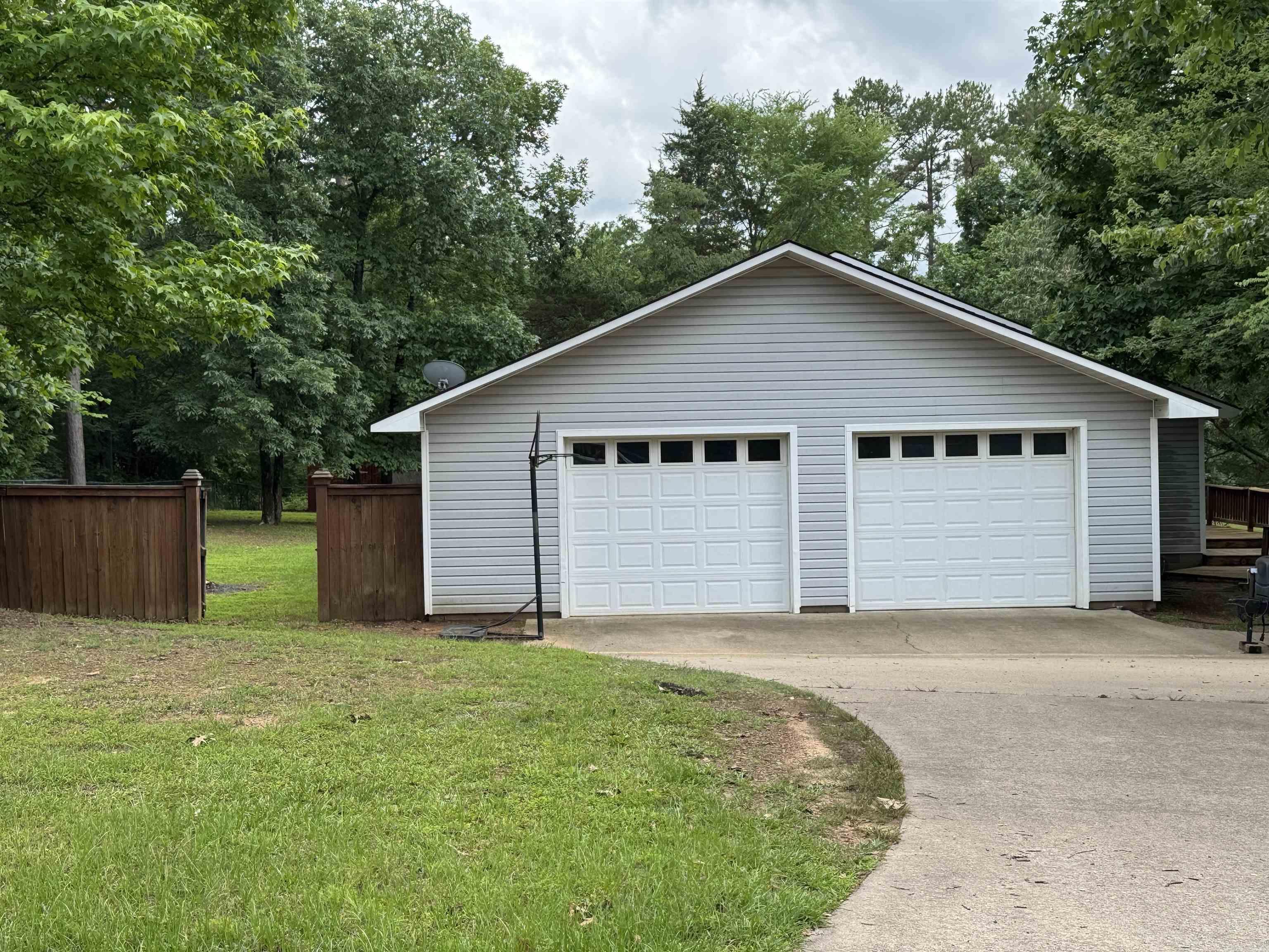 41  Dogwood  Higden, AR