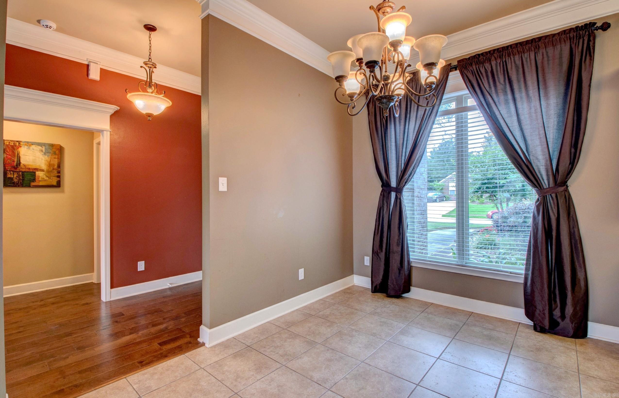 2819  Lynne  Bryant, AR