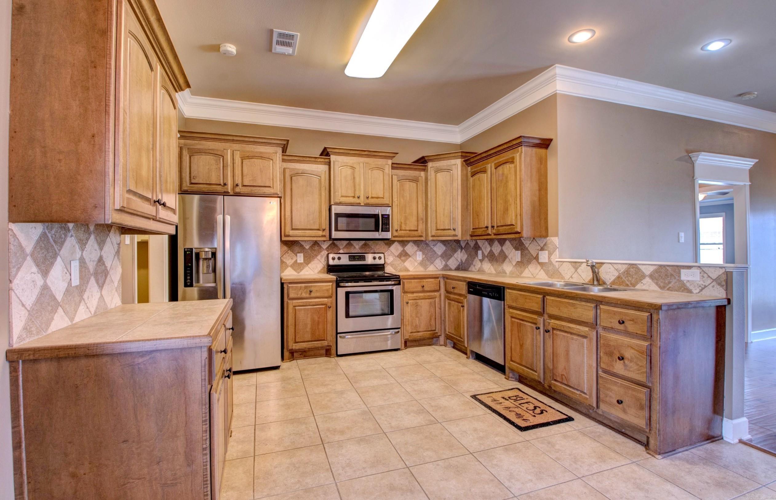 2819  Lynne  Bryant, AR
