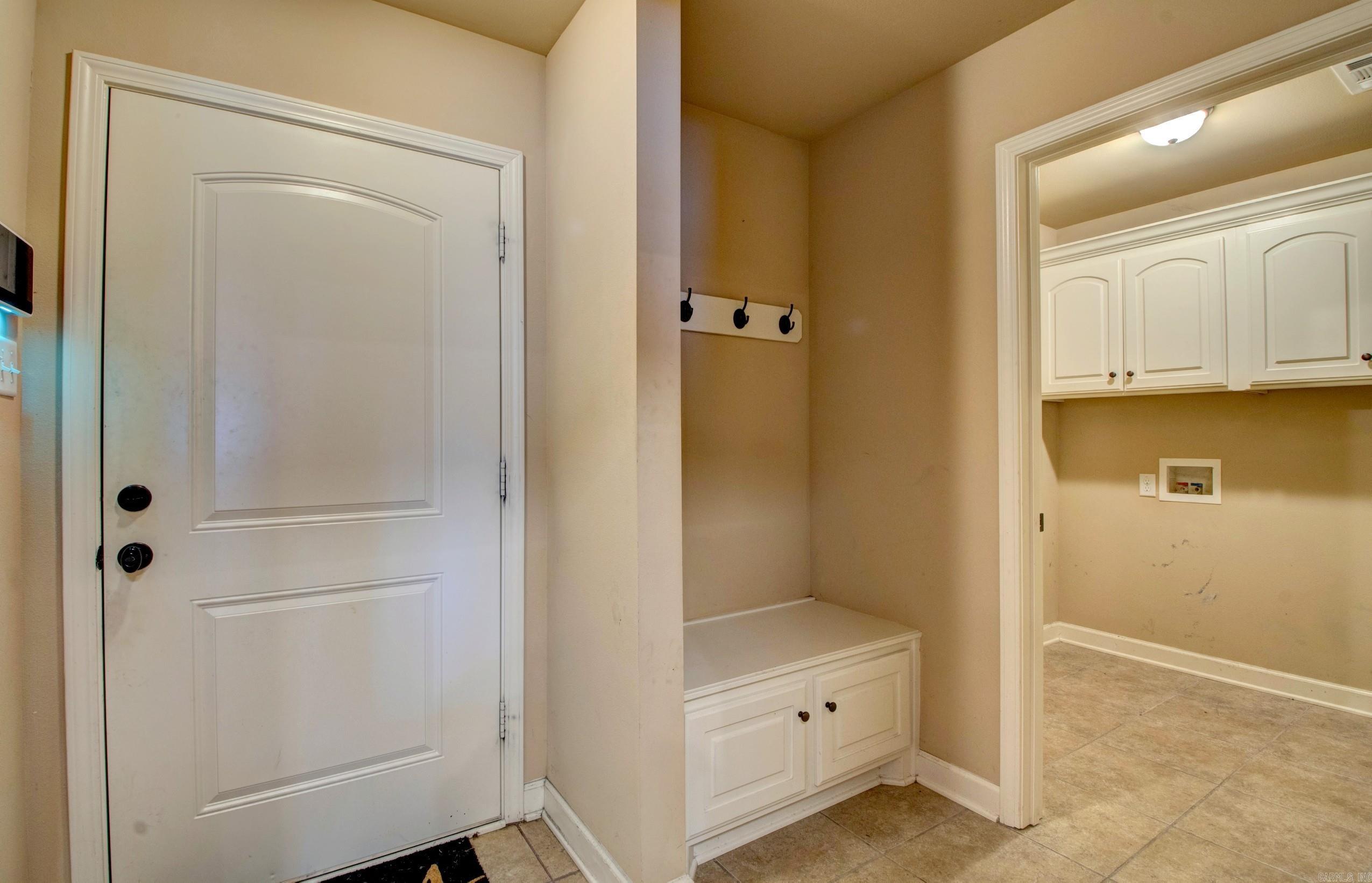 2819  Lynne  Bryant, AR