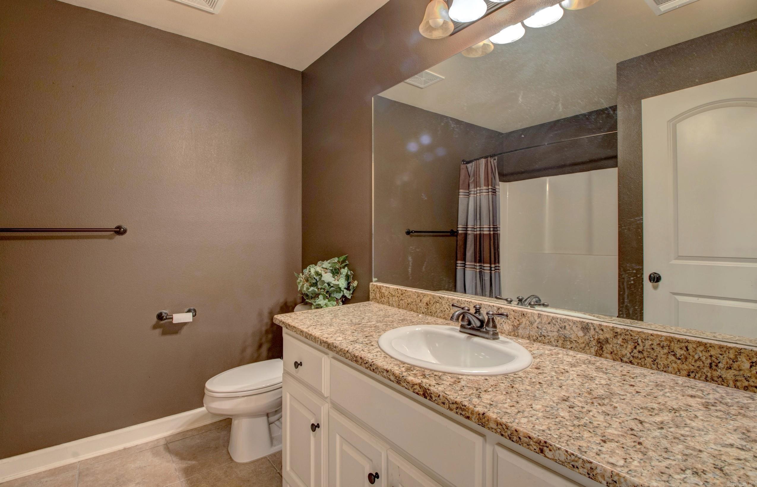 2819  Lynne  Bryant, AR