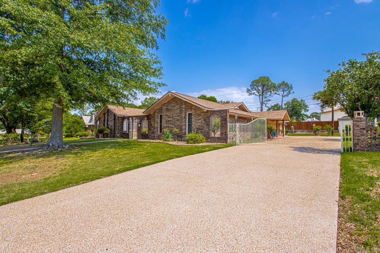 1209  Silverwood Trail  North Little Rock, AR