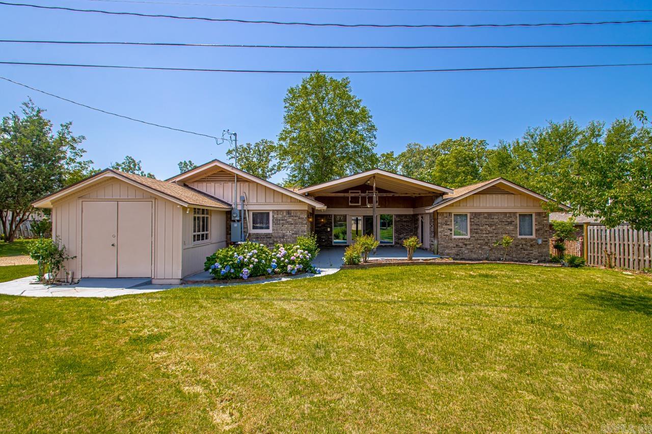 1209  Silverwood Trail  North Little Rock, AR