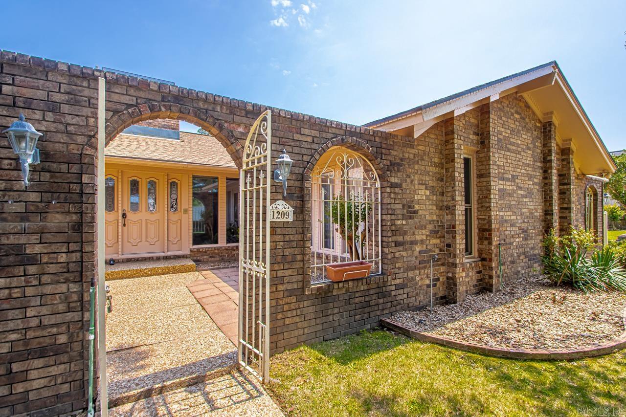 1209  Silverwood Trail  North Little Rock, AR