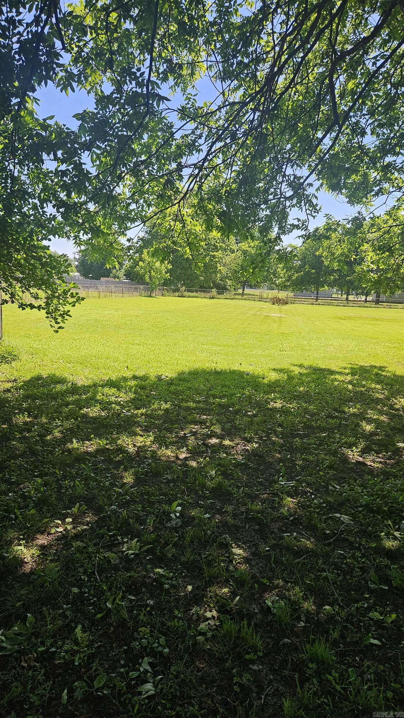 1203 S Main  Rector, AR