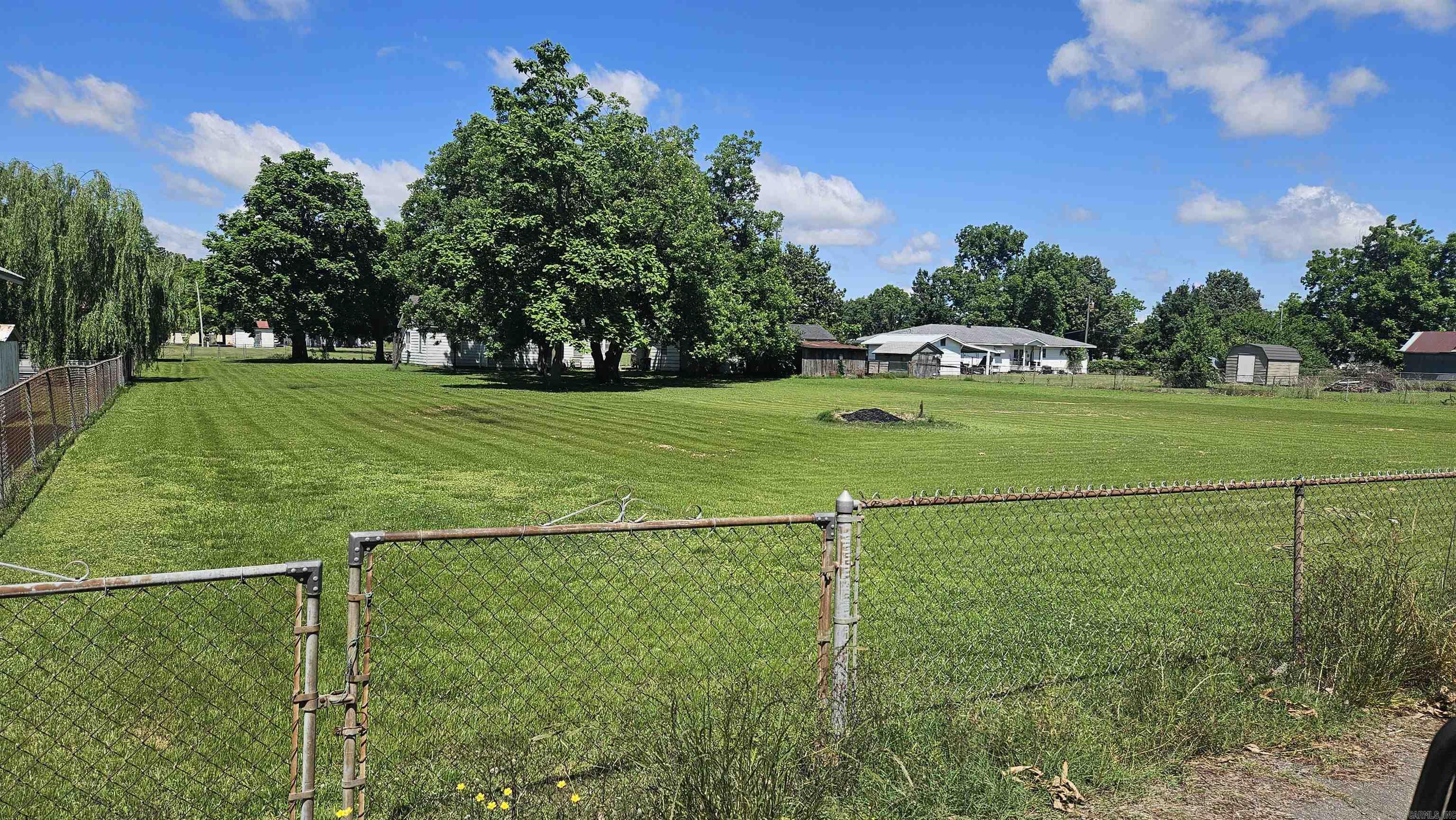 1203 S Main  Rector, AR