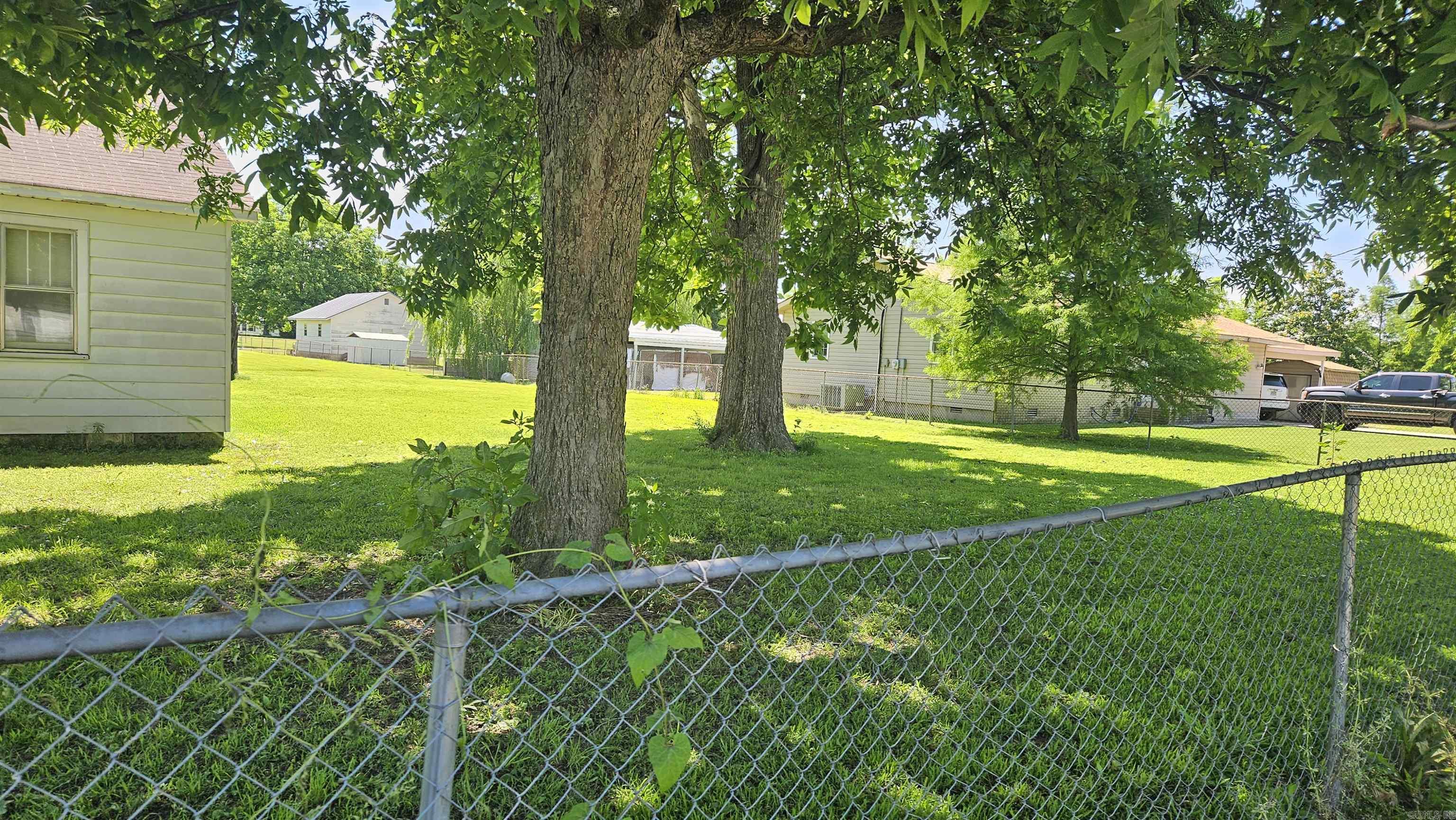 1203 S Main  Rector, AR