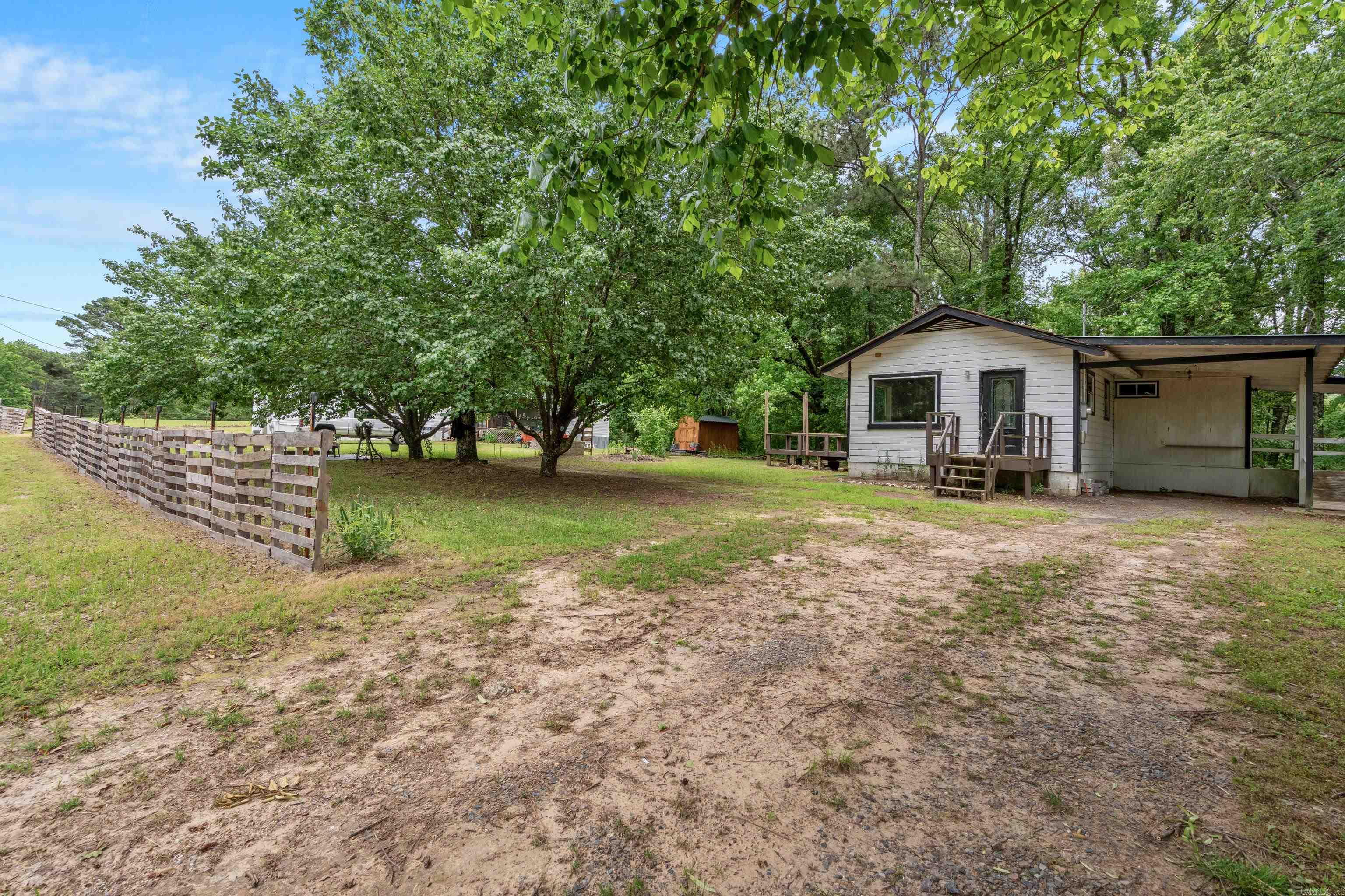 519 & 525  Seminole  Bismarck, AR