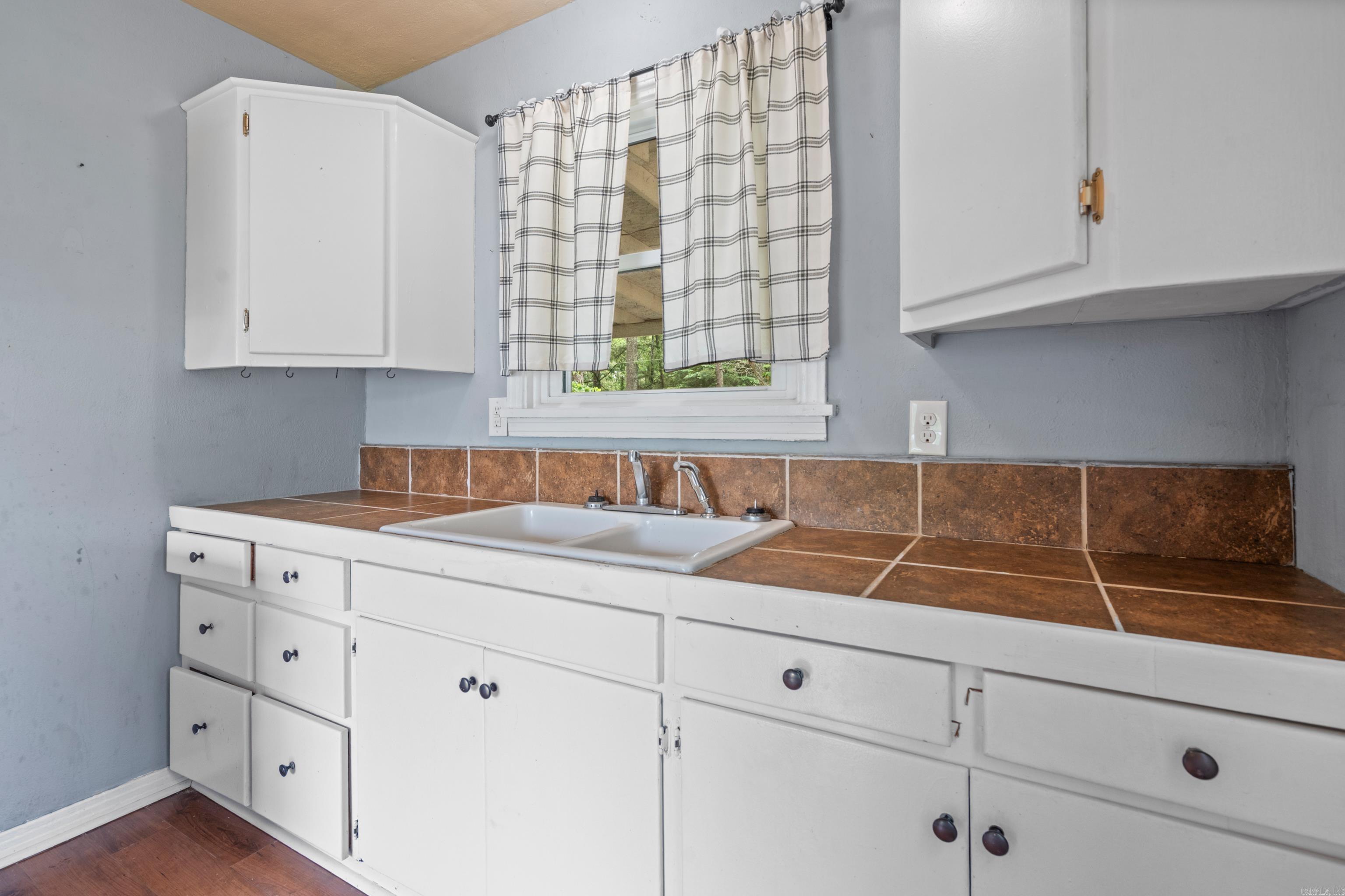 519 & 525  Seminole  Bismarck, AR