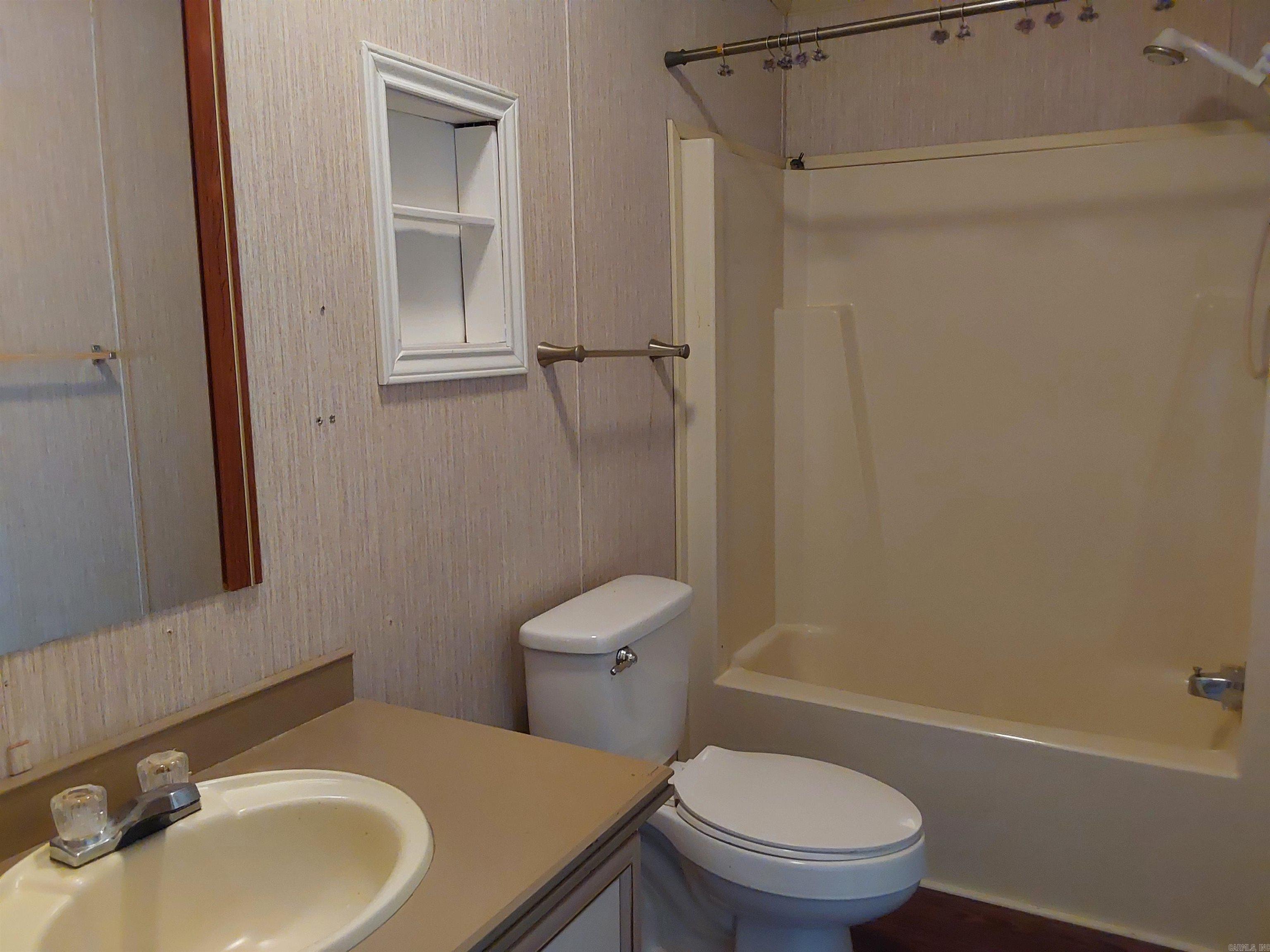 104  Valiant Street  Hot Springs, AR