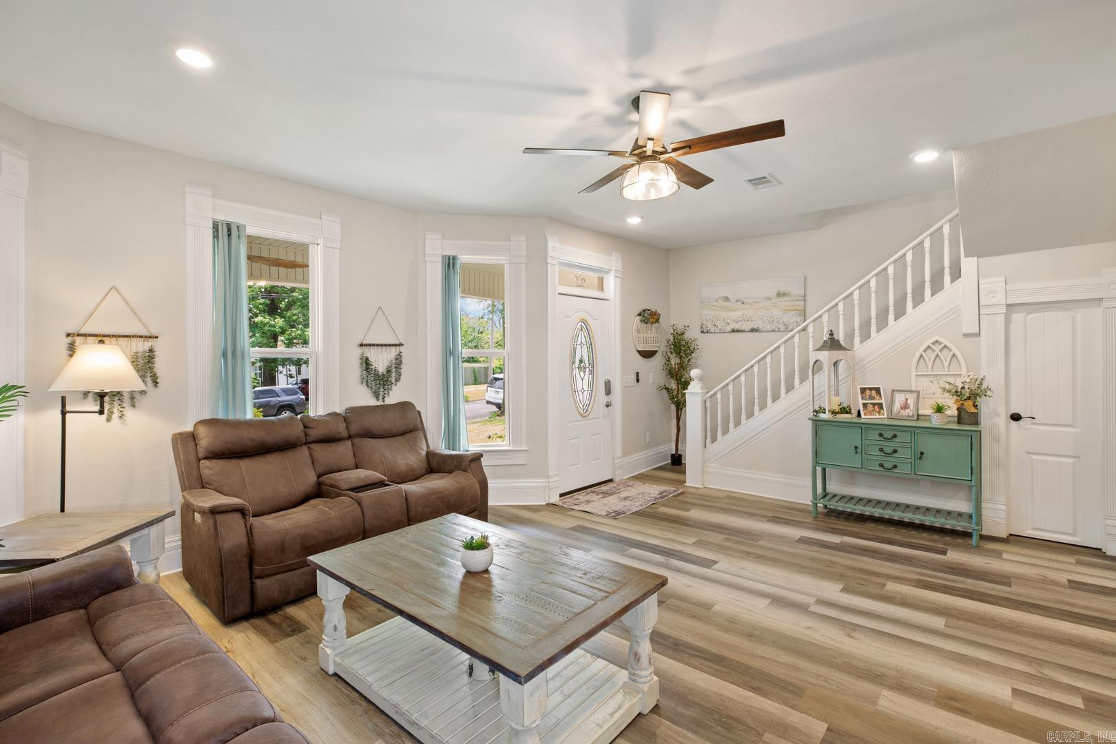 604  Tenth  Mena, AR