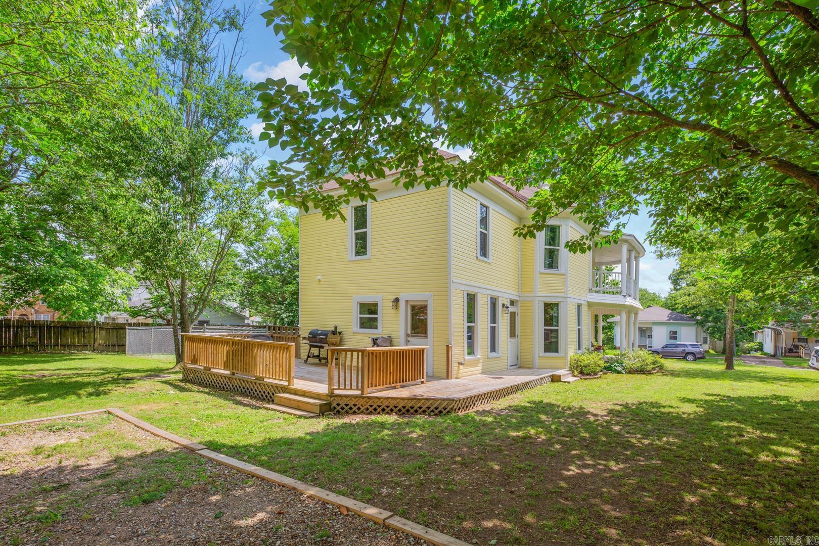 604  Tenth  Mena, AR