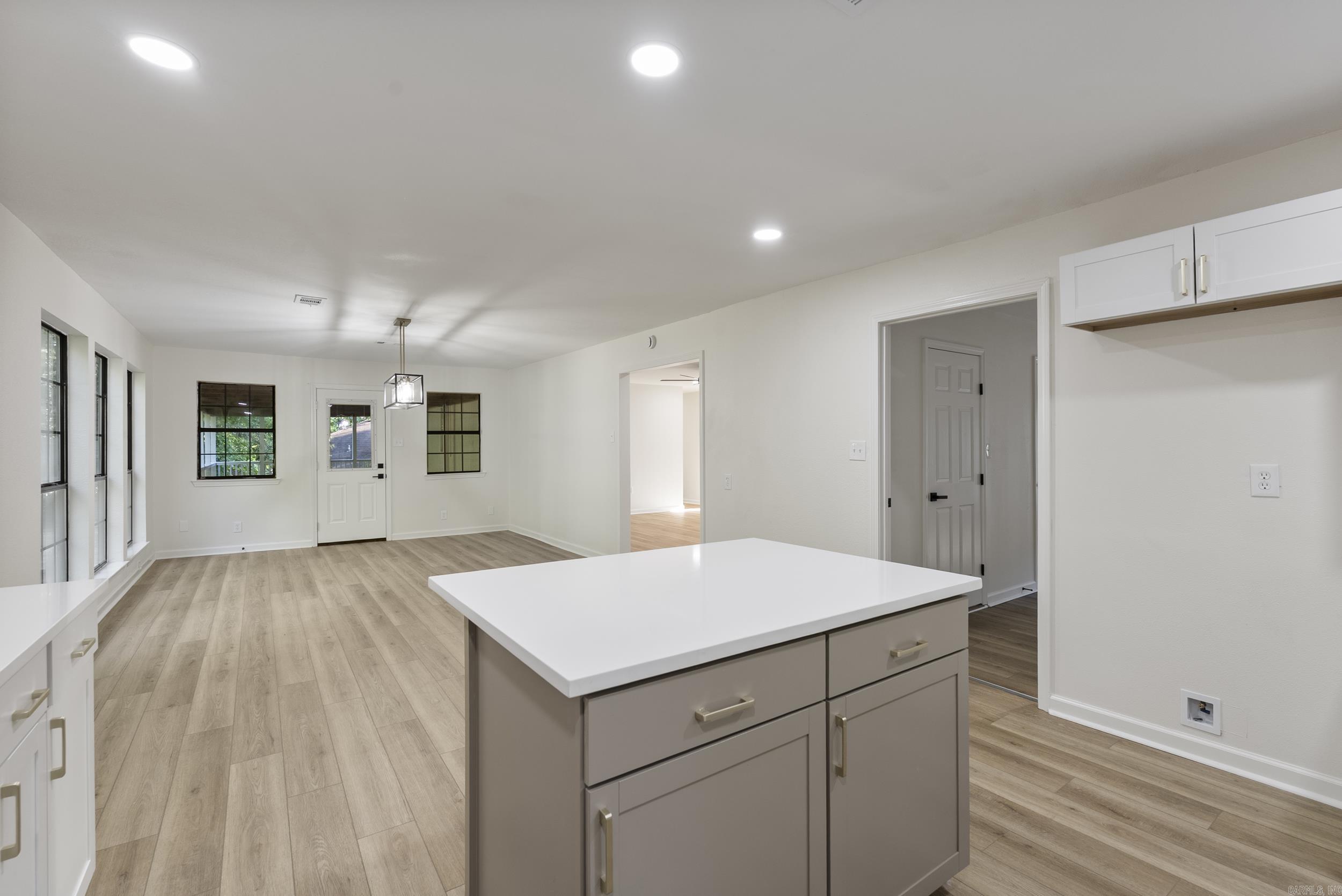 18  Porcupine  Conway, AR