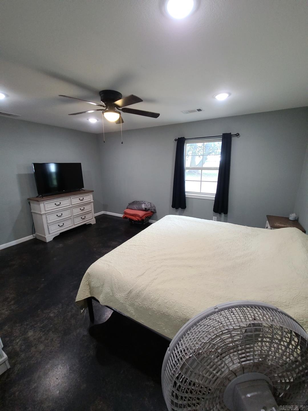 2355  Jackson 70  Swifton, AR