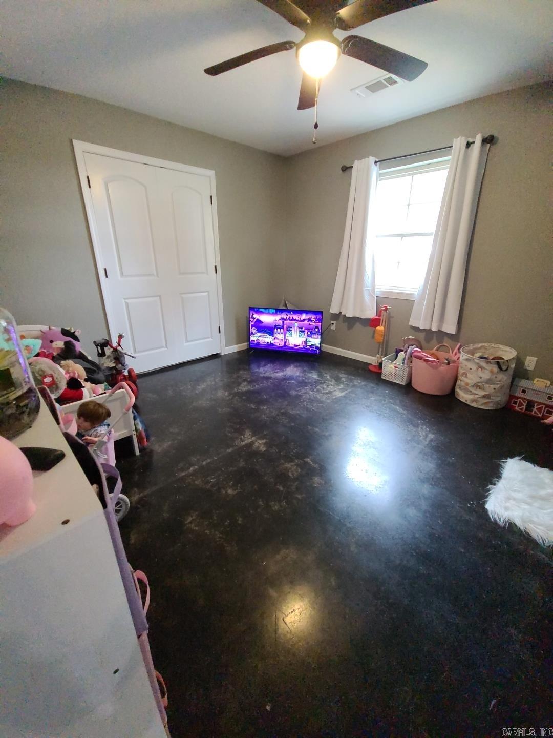 2355  Jackson 70  Swifton, AR