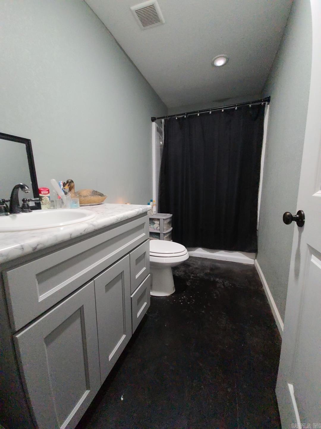 2355  Jackson 70  Swifton, AR