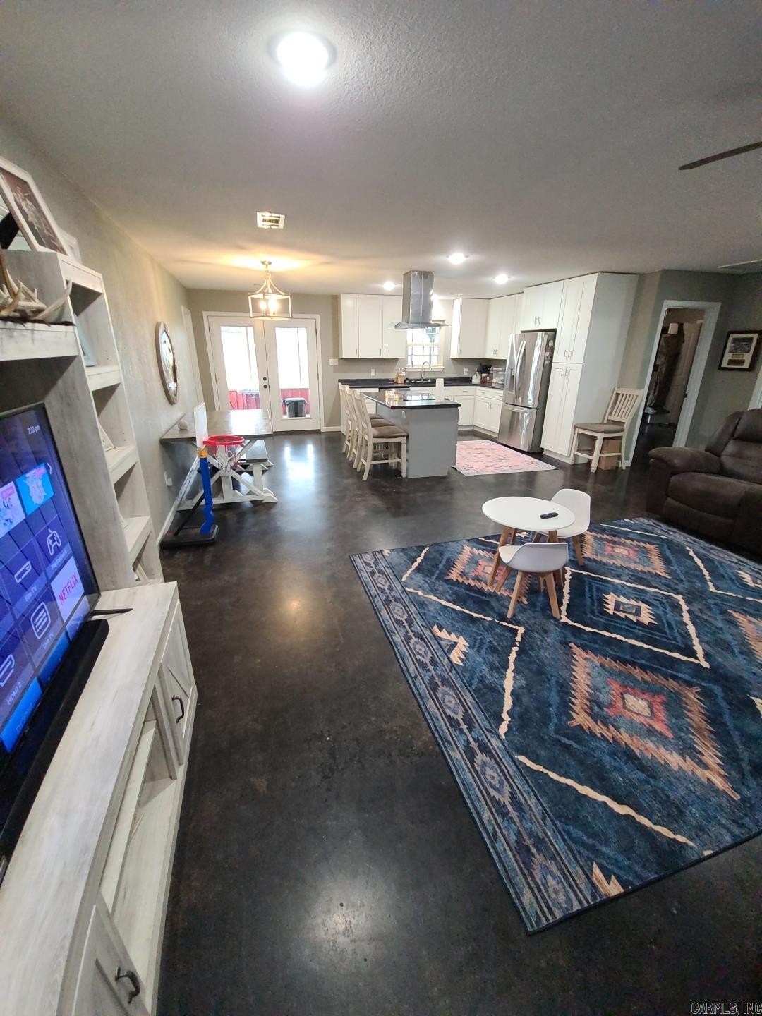 2355  Jackson 70  Swifton, AR