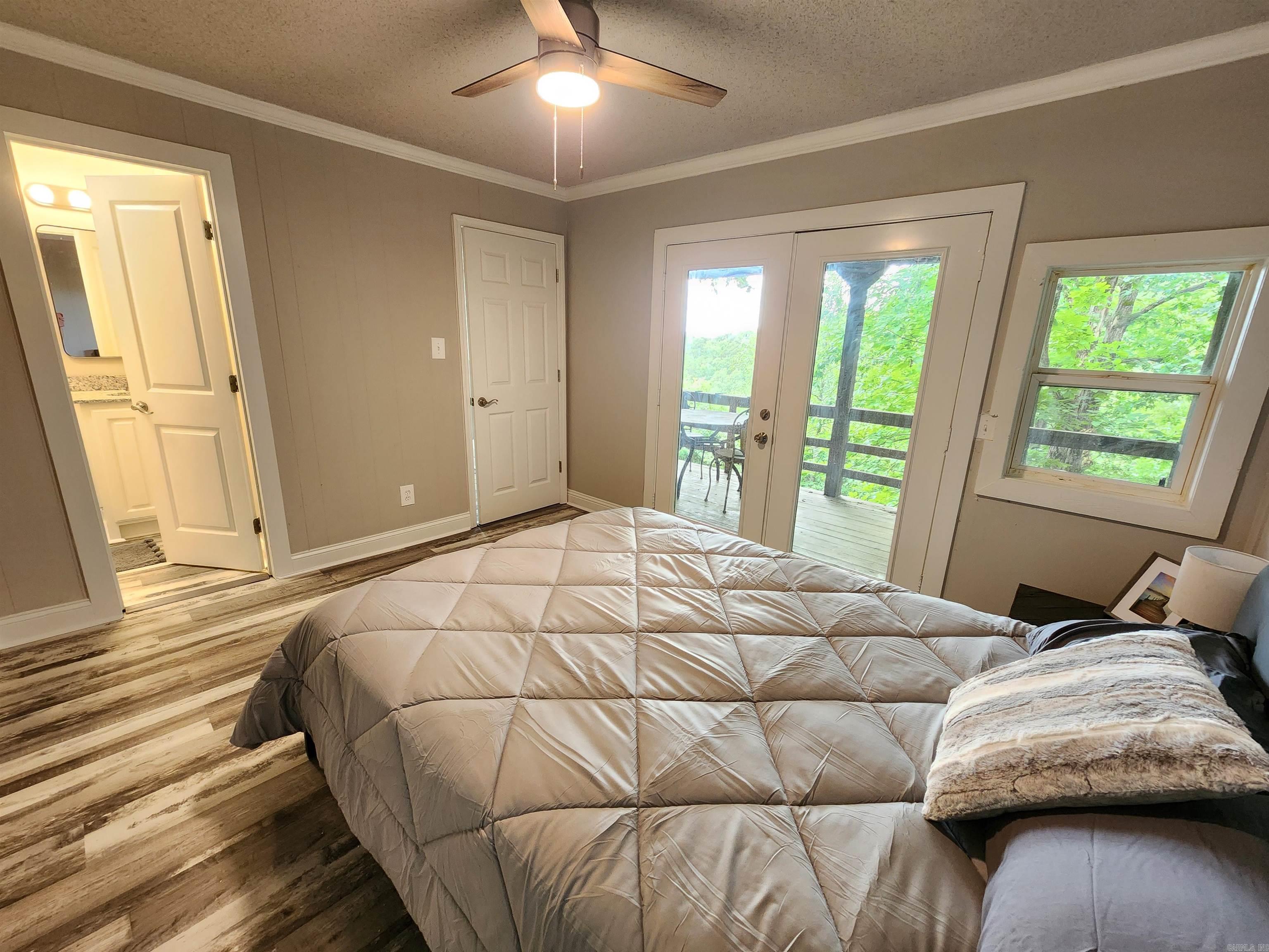 211  Burnt Rock Falls  Fairfield Bay, AR