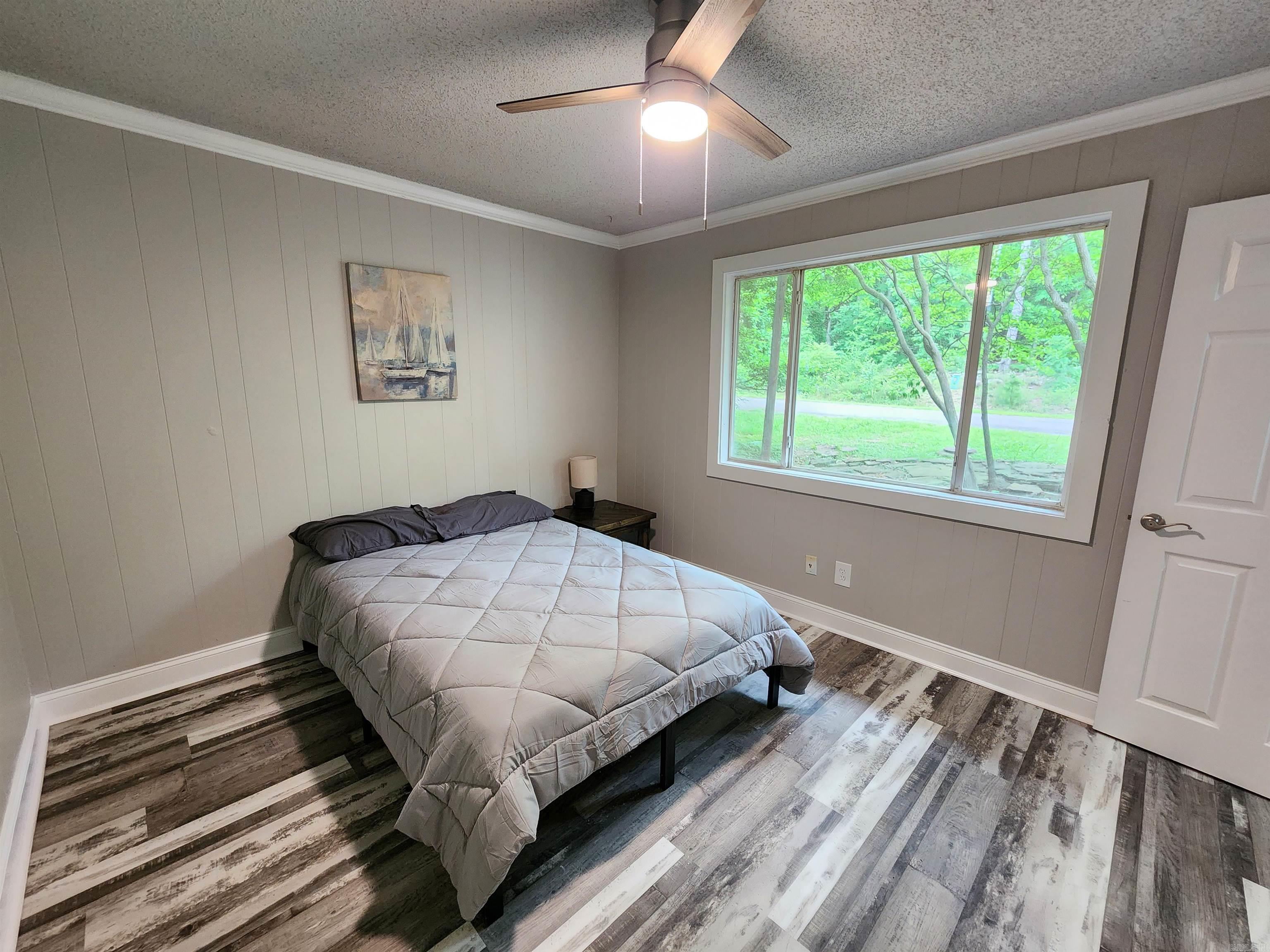 211  Burnt Rock Falls  Fairfield Bay, AR